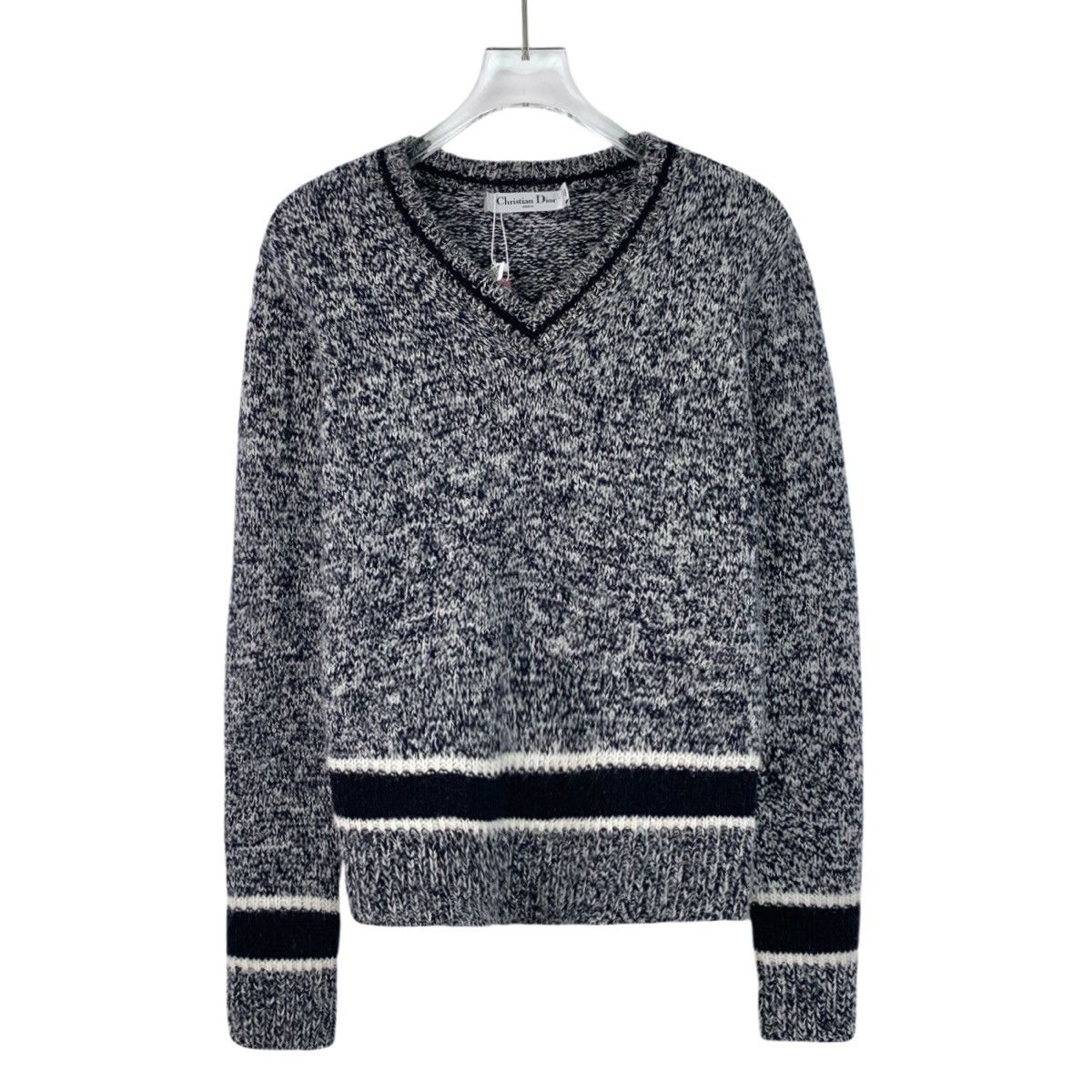 Dior Christian Dior Grey Intarsia Wool V-neck Knit Sweater K26WX Size XXS / US 00 / IT 34 - 1 Thumbnail