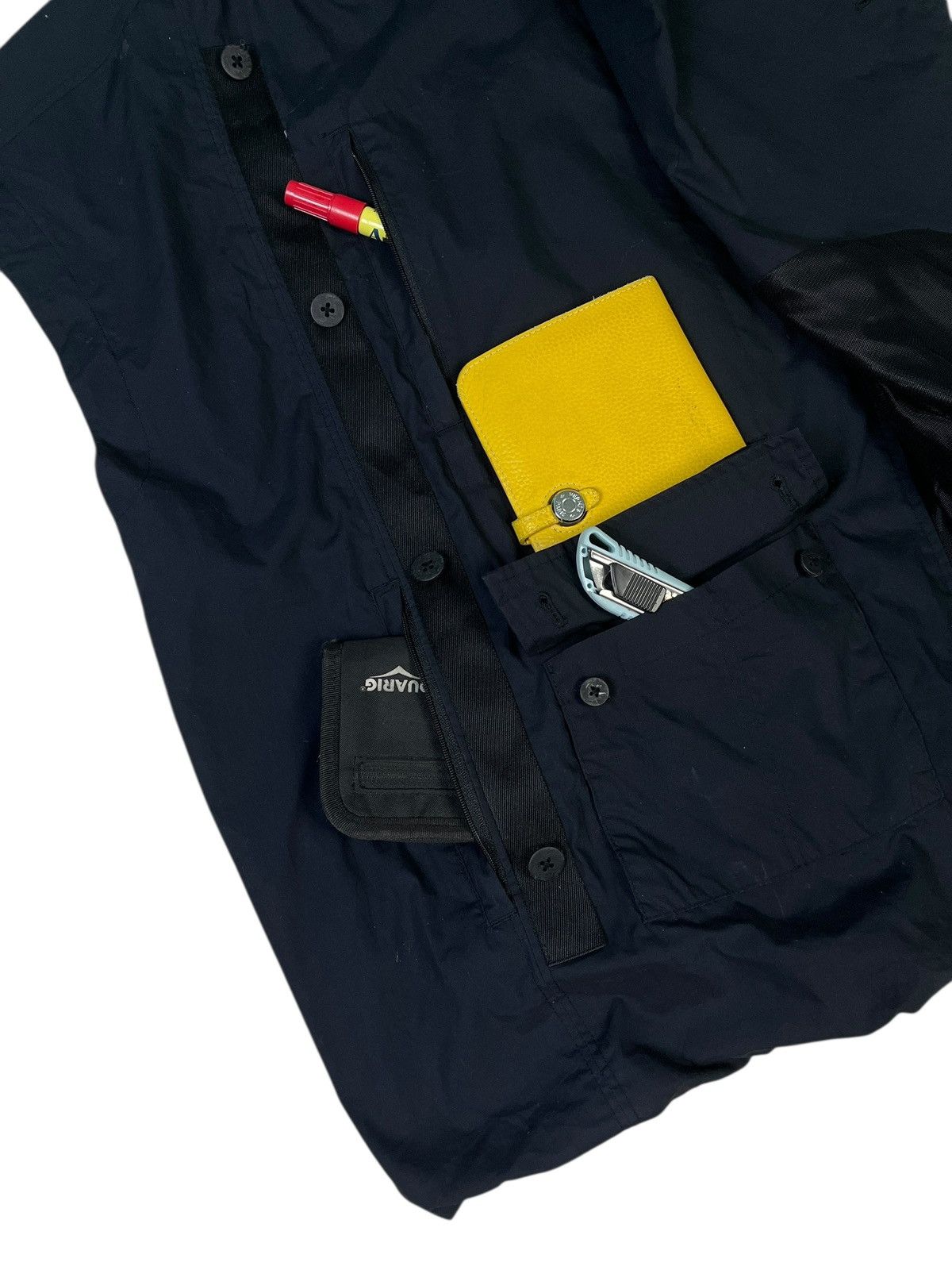 Hussein Chalayan × Puma Puma Hussein Chalayan Multipocket Techwear Sleeveless Jacket Size US L / EU 52-54 / 3 - 9 Thumbnail