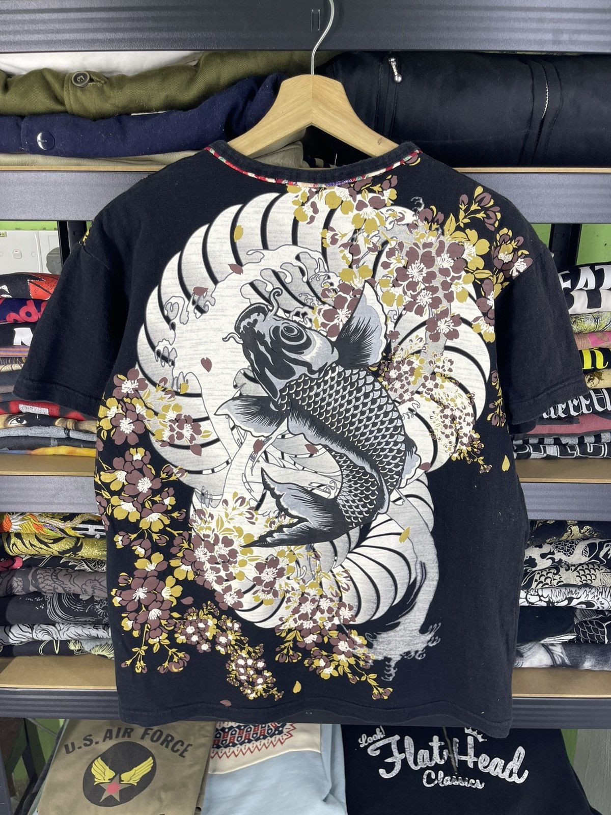 Bullet Noise Vintage 90's Bullet Noise Fish Koi Big Design Shirt Tee Size US L / EU 52-54 / 3 - 1 Thumbnail