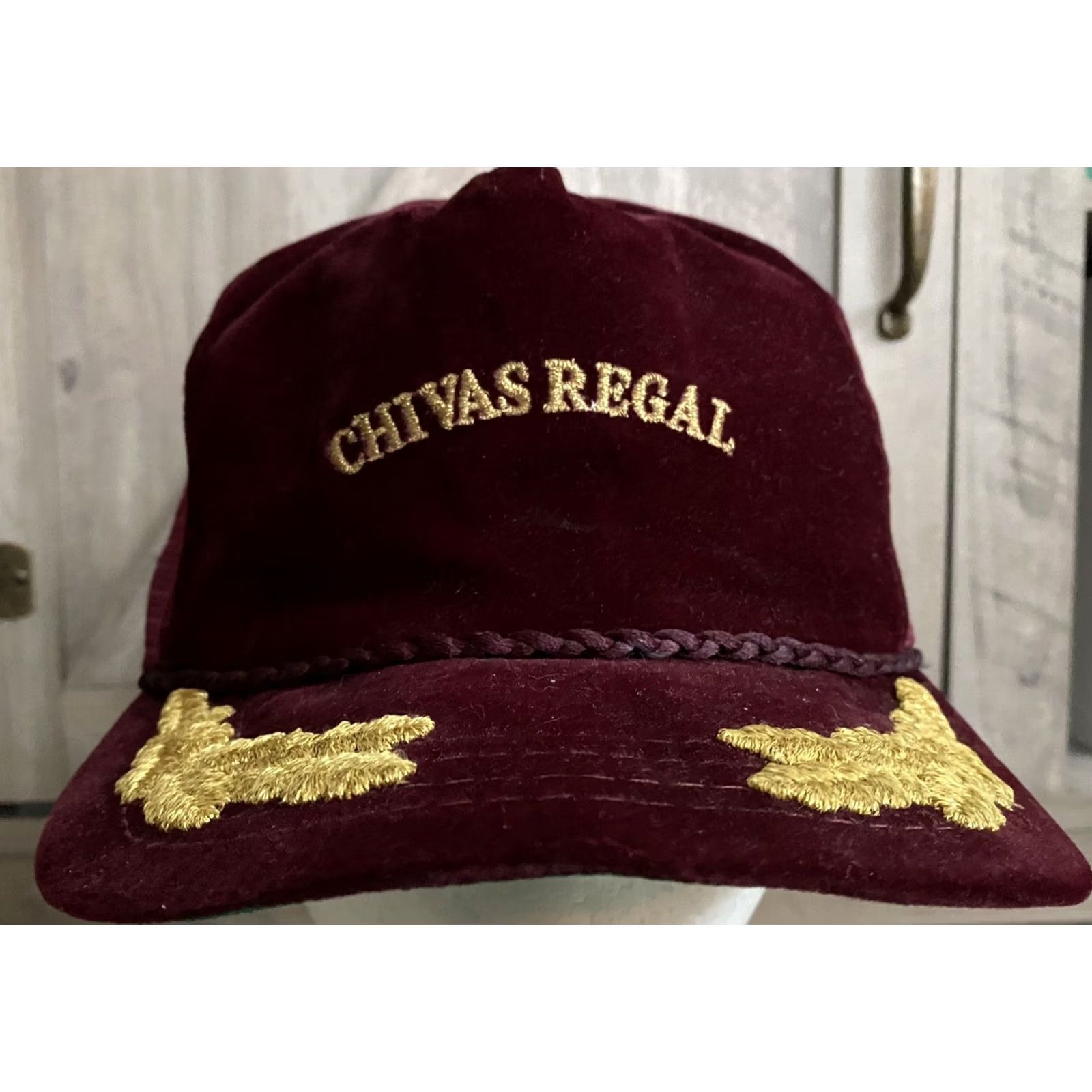Goldwin VINTAGE CHIVAS REGAL Burgundy SNAP BACK Hat Cap Gold Wings Collectible Mens Size ONE SIZE - 2 Thumbnail