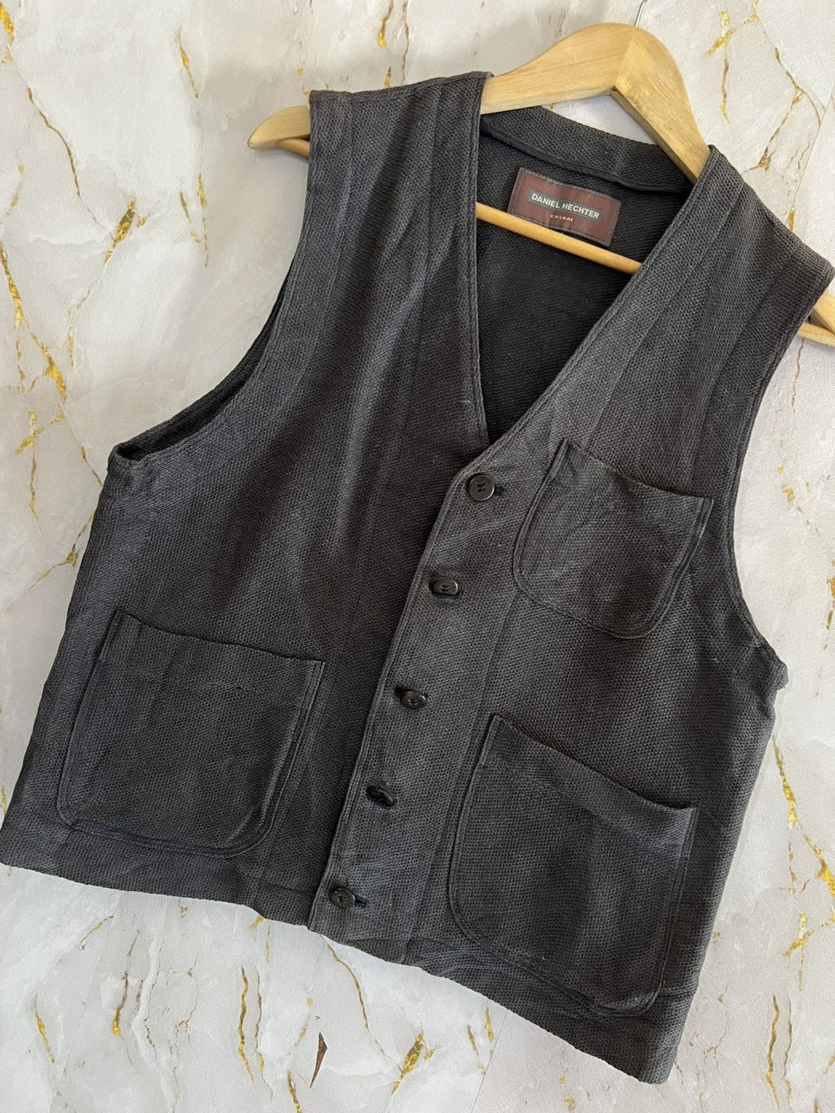 Daniel Hechter Vintage Daniel Hechter Vest French Designer Waistcoat Size US L / EU 52-54 / 3 - 7 Thumbnail