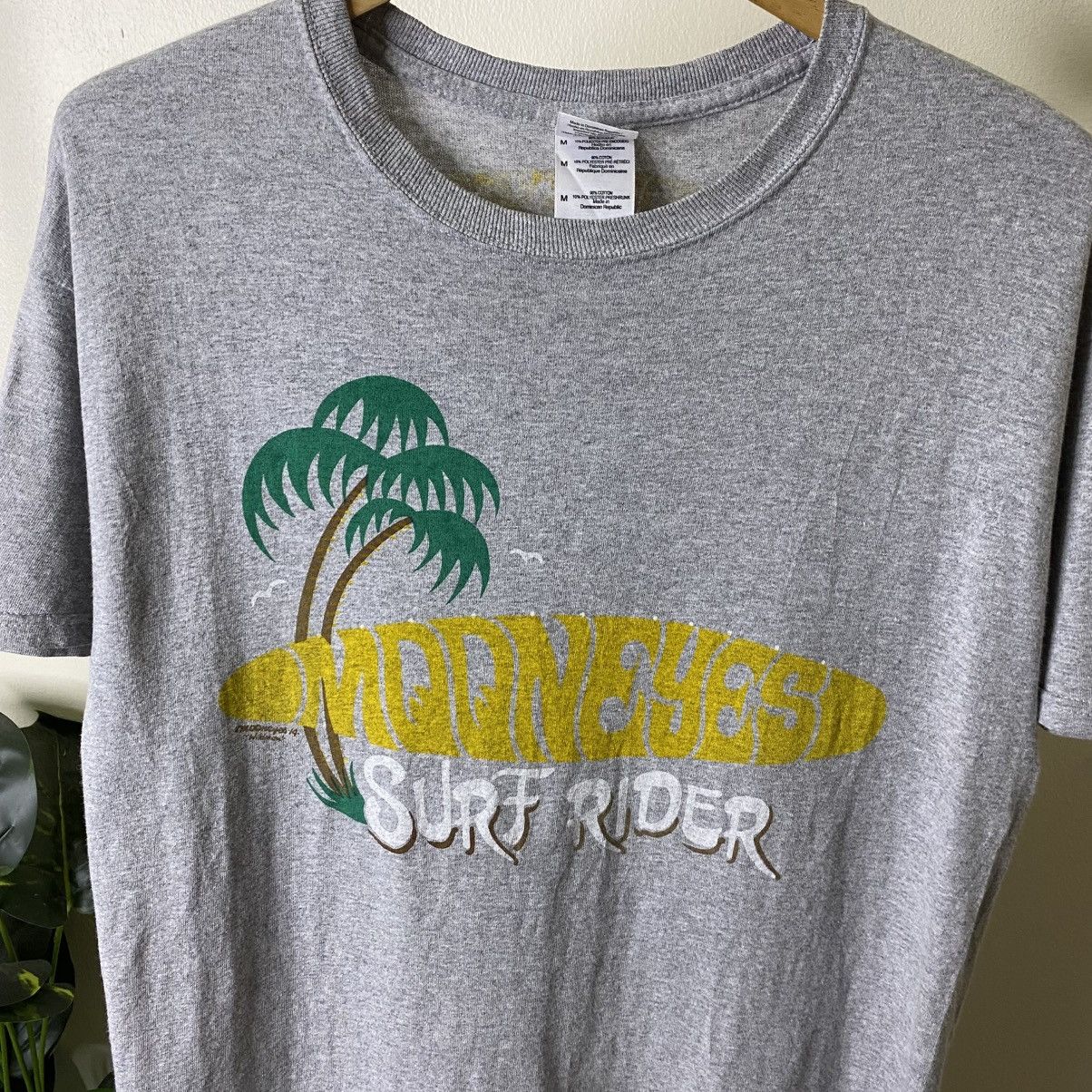 Vintage Vintage Y2K Mooneyes Surf Riders Tee Size US M / EU 48-50 / 2 - 2 Thumbnail