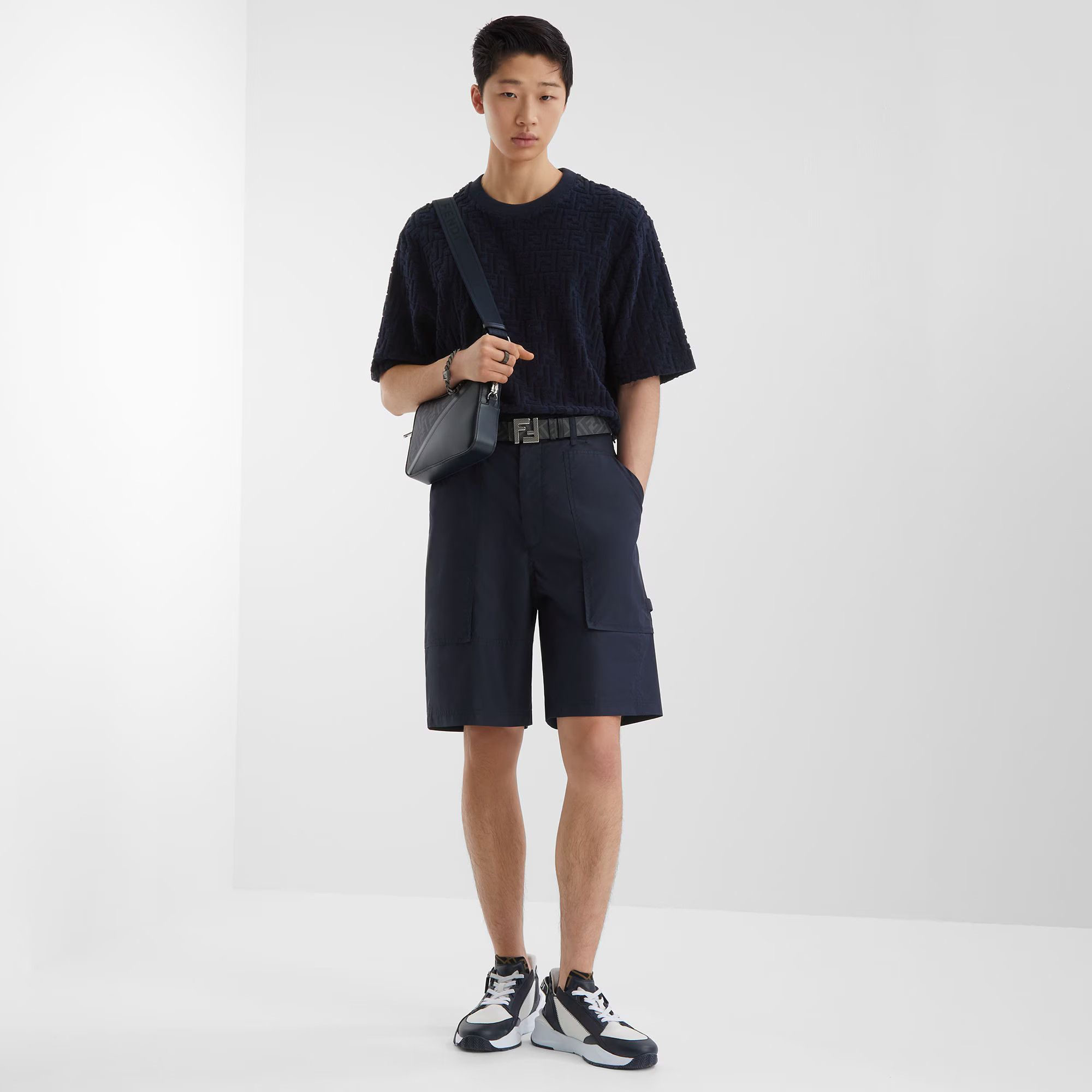 Fendi o1loc1c0824 Trousers Shorts in Blue Size US 32 / EU 48 - 3 Thumbnail