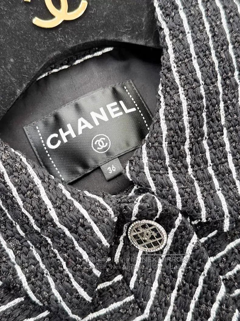 Chanel Chanel Thin flash sleeveless vest jacket Size XS / US 0-2 / IT 36-38 - 5 Thumbnail