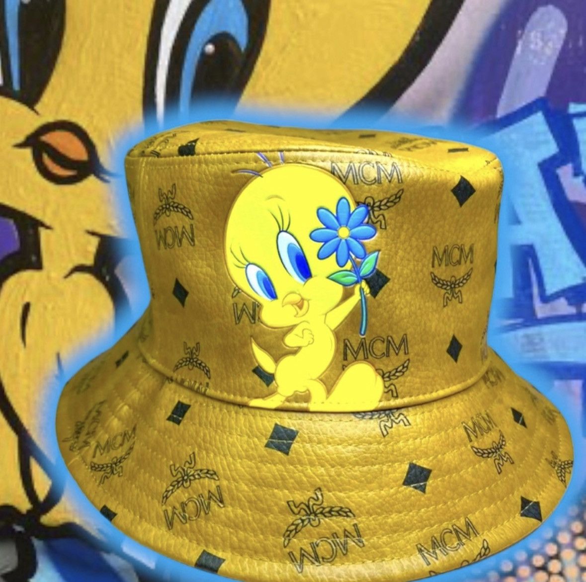 MCM LOoNey TuNeS 🐥x McM BuCKeT HaT 🎩in VieSToS Size ONE SIZE - 3 Thumbnail