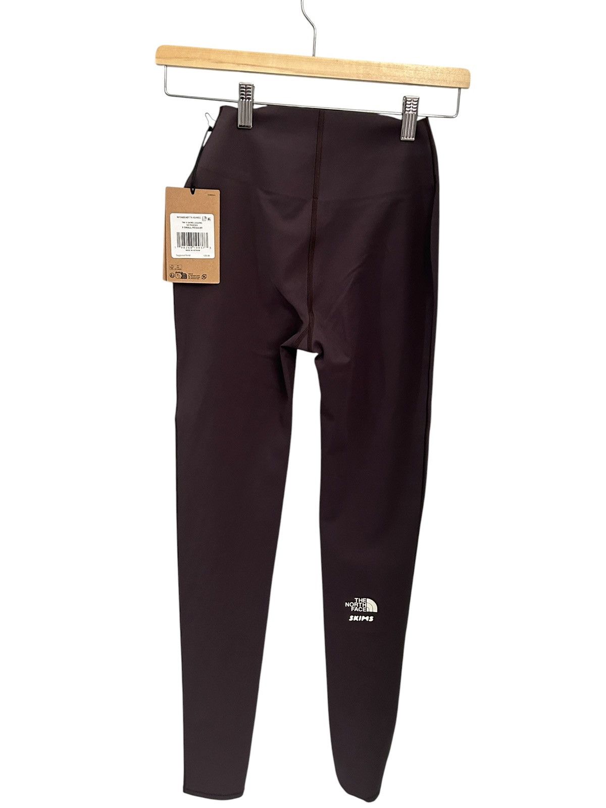 SKIMS TNF X Skims Leggings SK Phoenix X SMALL New Size 25" / US 0 / IT 36 - 2 Thumbnail