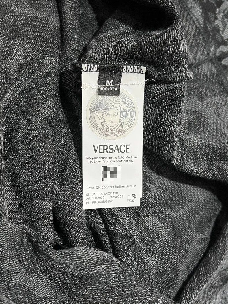 Versace Versace Embroidered Medusa T-shirt Size US L / EU 52-54 / 3 - 7 Thumbnail