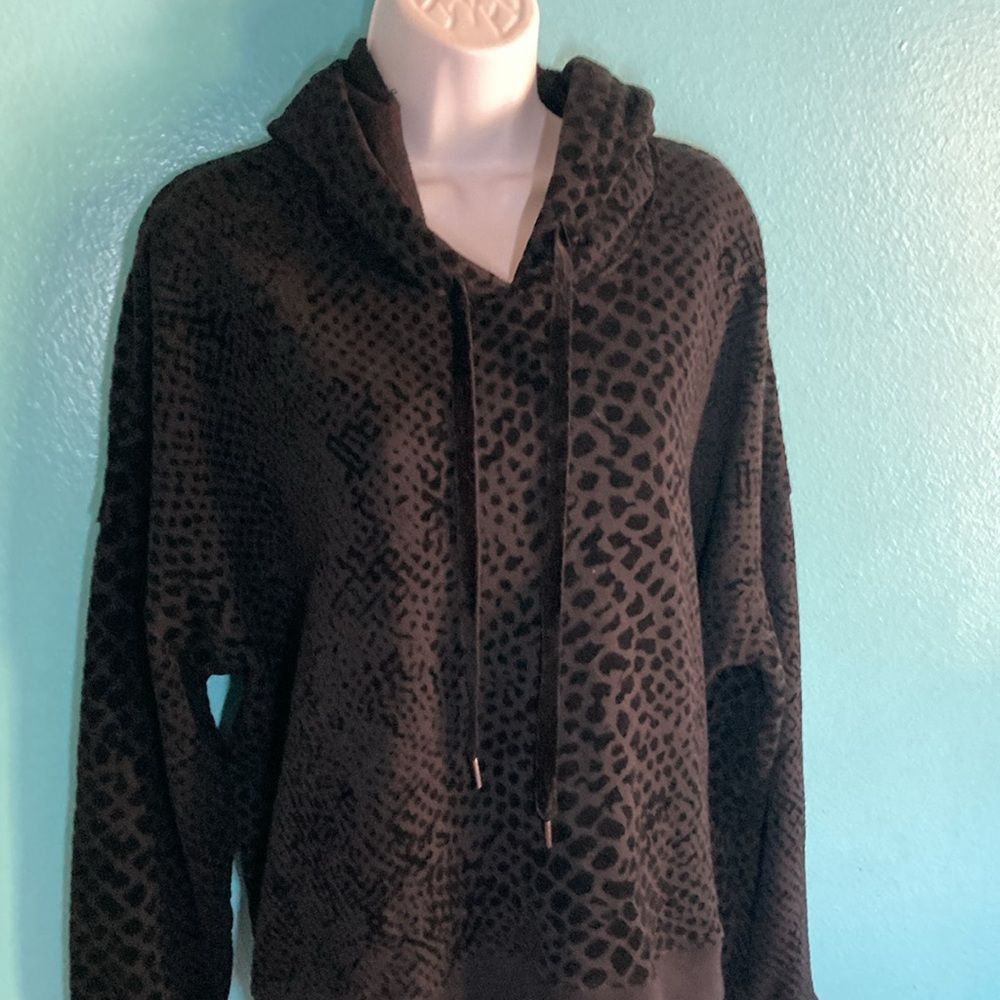 Rails Rails Nico Black Flocked Cobra Hoodie Womens Size L Pullover Size L / US 10 / IT 46 - 1 Thumbnail