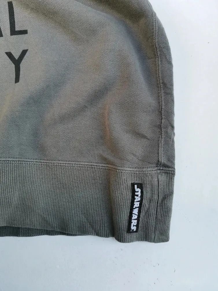 Star Wars × Uniqlo Uniqlo Star War Death Trooper Imperial Security Sweatshirt Size US L / EU 52-54 / 3 - 6 Thumbnail