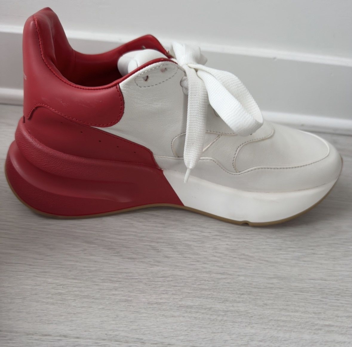 Alexander McQueen Alexander McQueen: Larry Oversized Men's Sneakers Size US 6 / EU 39 - 5 Thumbnail