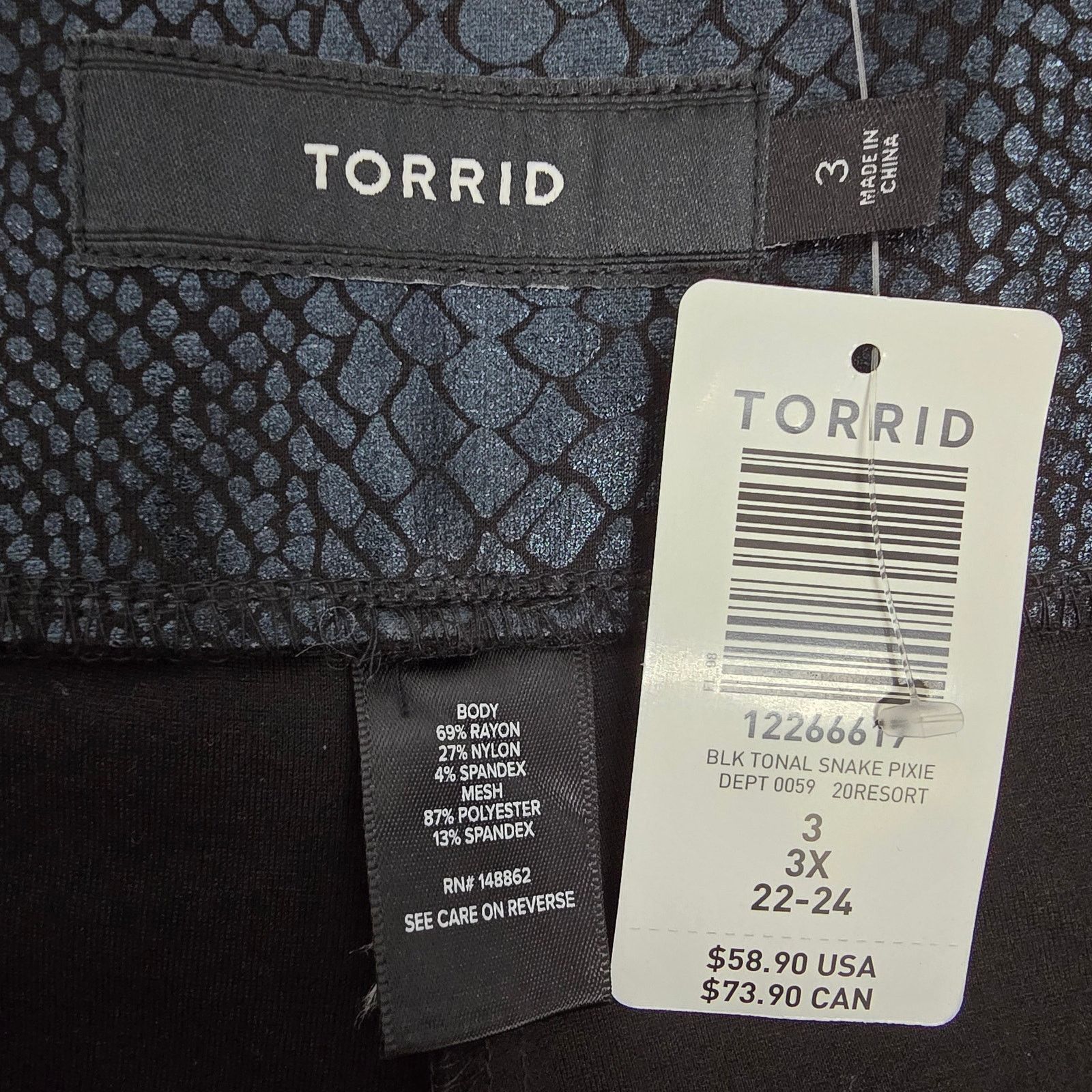 Torrid NWT Torrid Snake Print Pants Plus 3 3X Pull on High-Rise Size 42" / US 20 - 9 Thumbnail