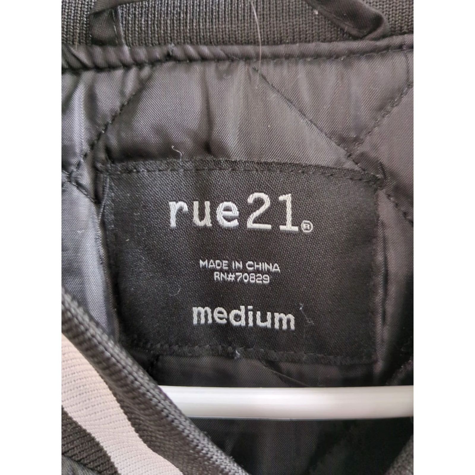 Vintage VINTAGE rue21 Bomber Jacket Men Regular Black 90s Lightweight Lightweight? Size US M / EU 48-50 / 2 - 3 Thumbnail