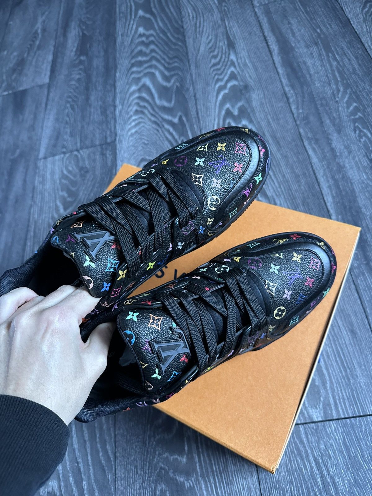 Louis Vuitton louis vuitton x takashi murakami black monogram trainers Size US 8 / EU 41 - 2 Thumbnail