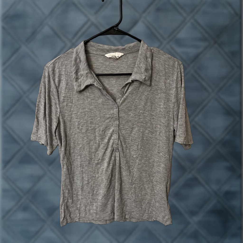 H&M H&M Polo Shirt Womens Gray Knit Short Sleeve Collar Pullover Slim Preppy 90s Y2K Vintage? No. Size L / US 10 / IT 46 - 1 Thumbnail