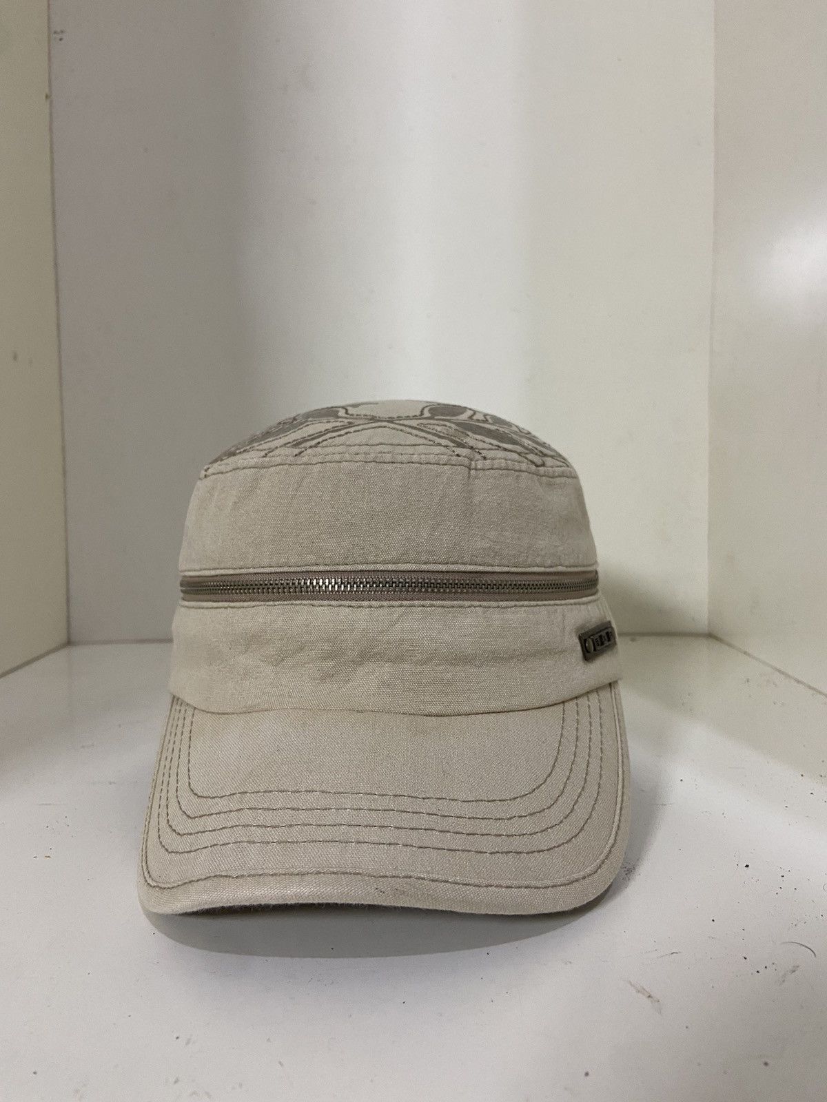 If Six Was Nine Vintage EXR patrol hat print dragon Size ONE SIZE - 2 Thumbnail