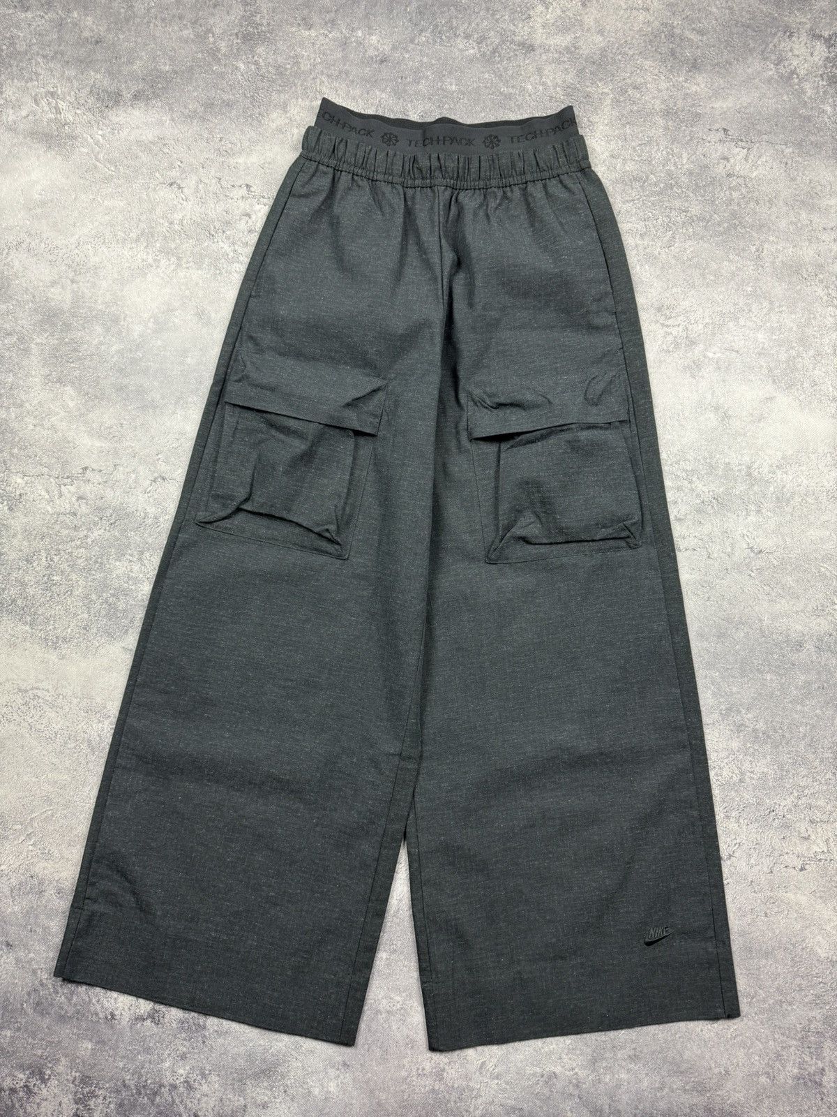 Nike Nike Sportswear Tech Pack Baggy Cargo Pants Women’s Size 28" / US 6 / IT 42 - 3 Thumbnail