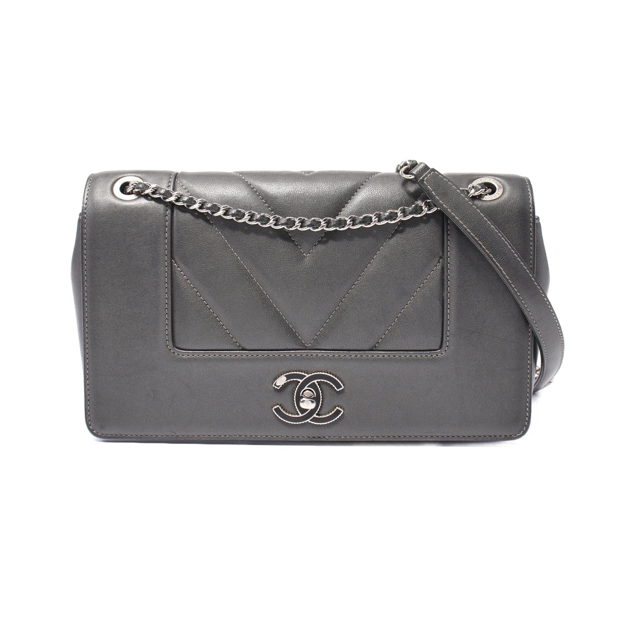 Chanel Chevron V-Stitch Double Chain Shoulder Bag Leather Gray Silver Hardware in Grey, Women's