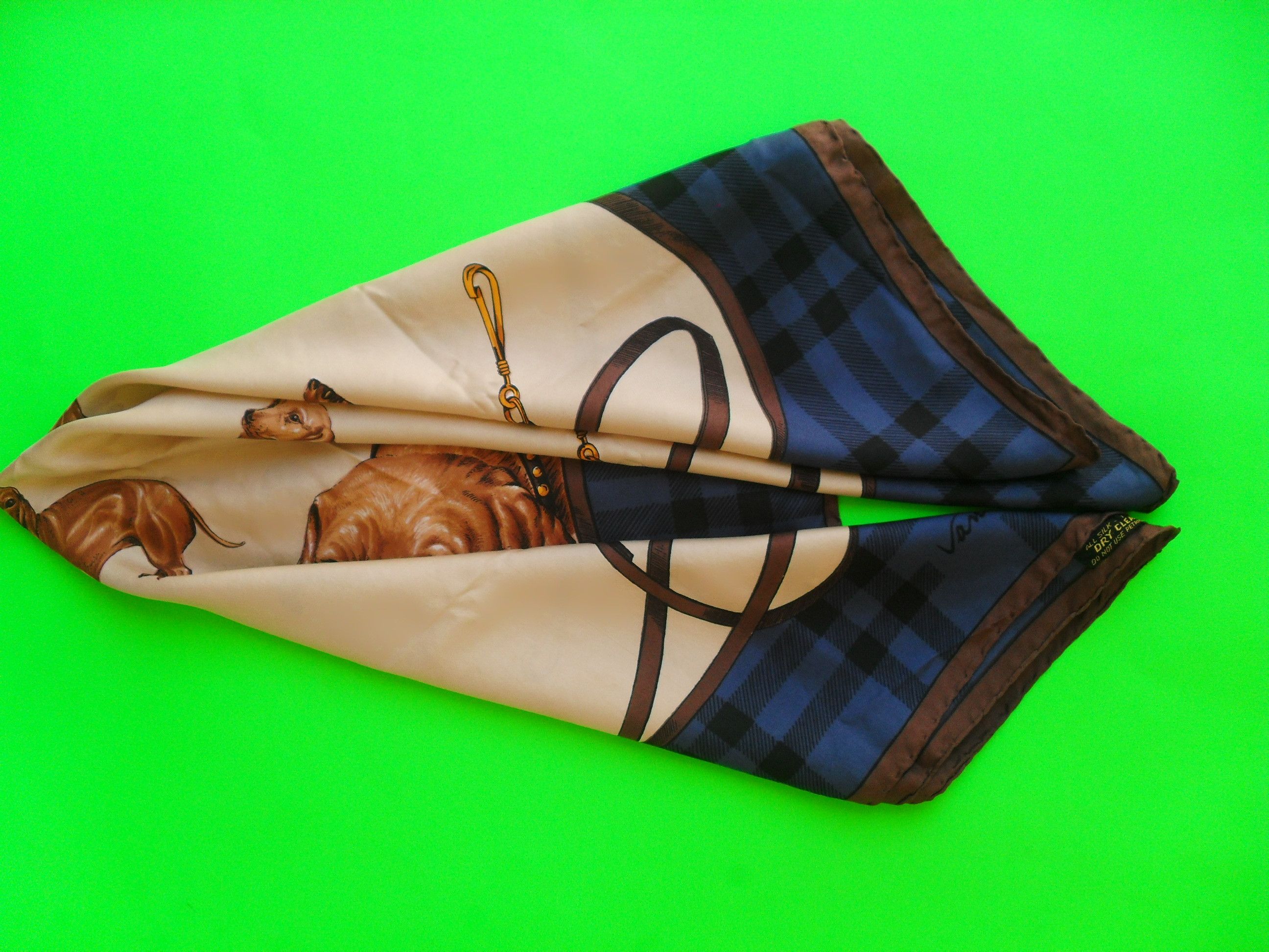 Other Vanessa vintage square travel scarf pure silk Size ONE SIZE - 5 Thumbnail