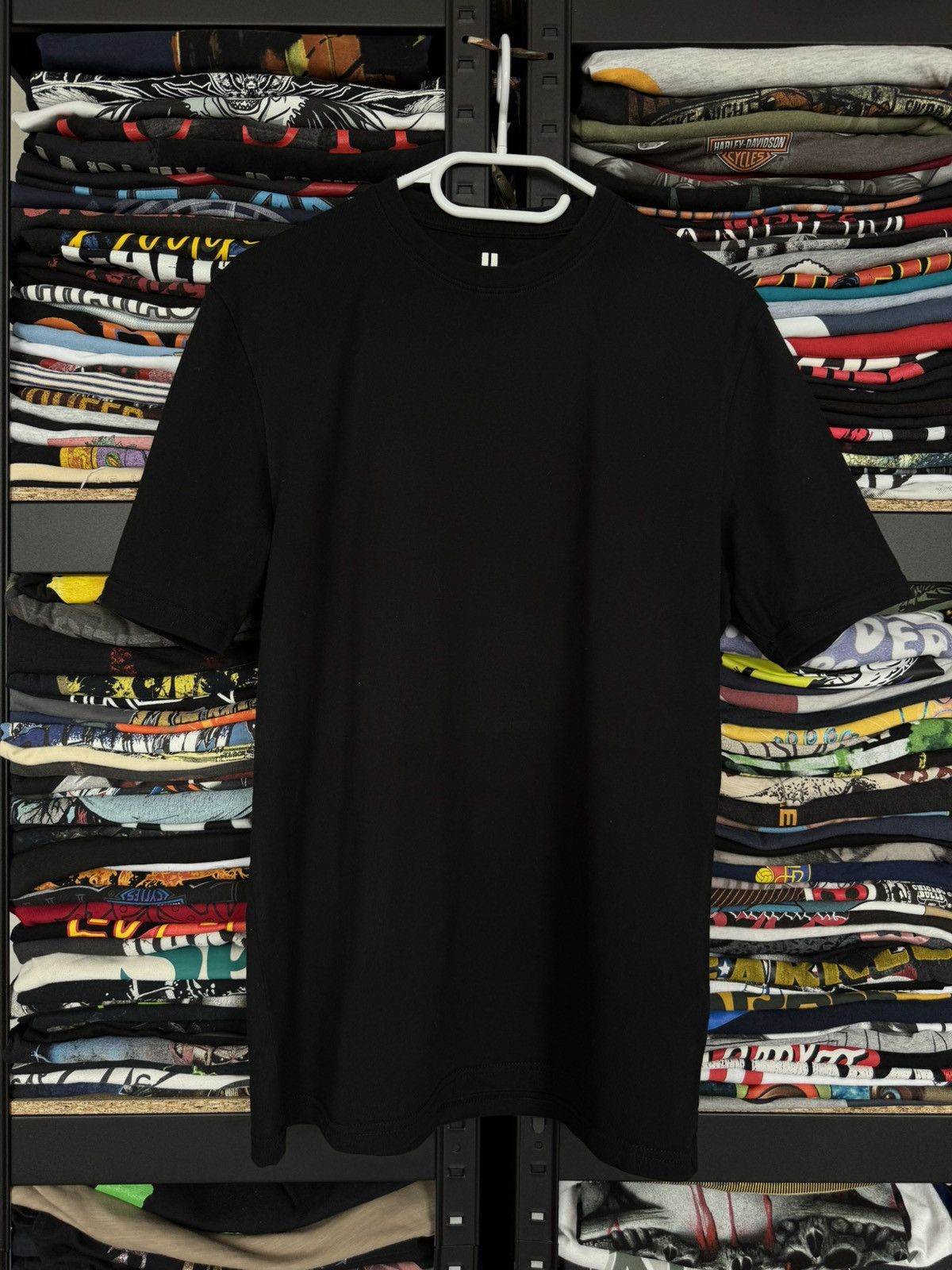 Vintage BLACK TEE WHITE OUTLINE Y LOGO Basic Blank Size US S / EU 44-46 / 1 - 4 Thumbnail