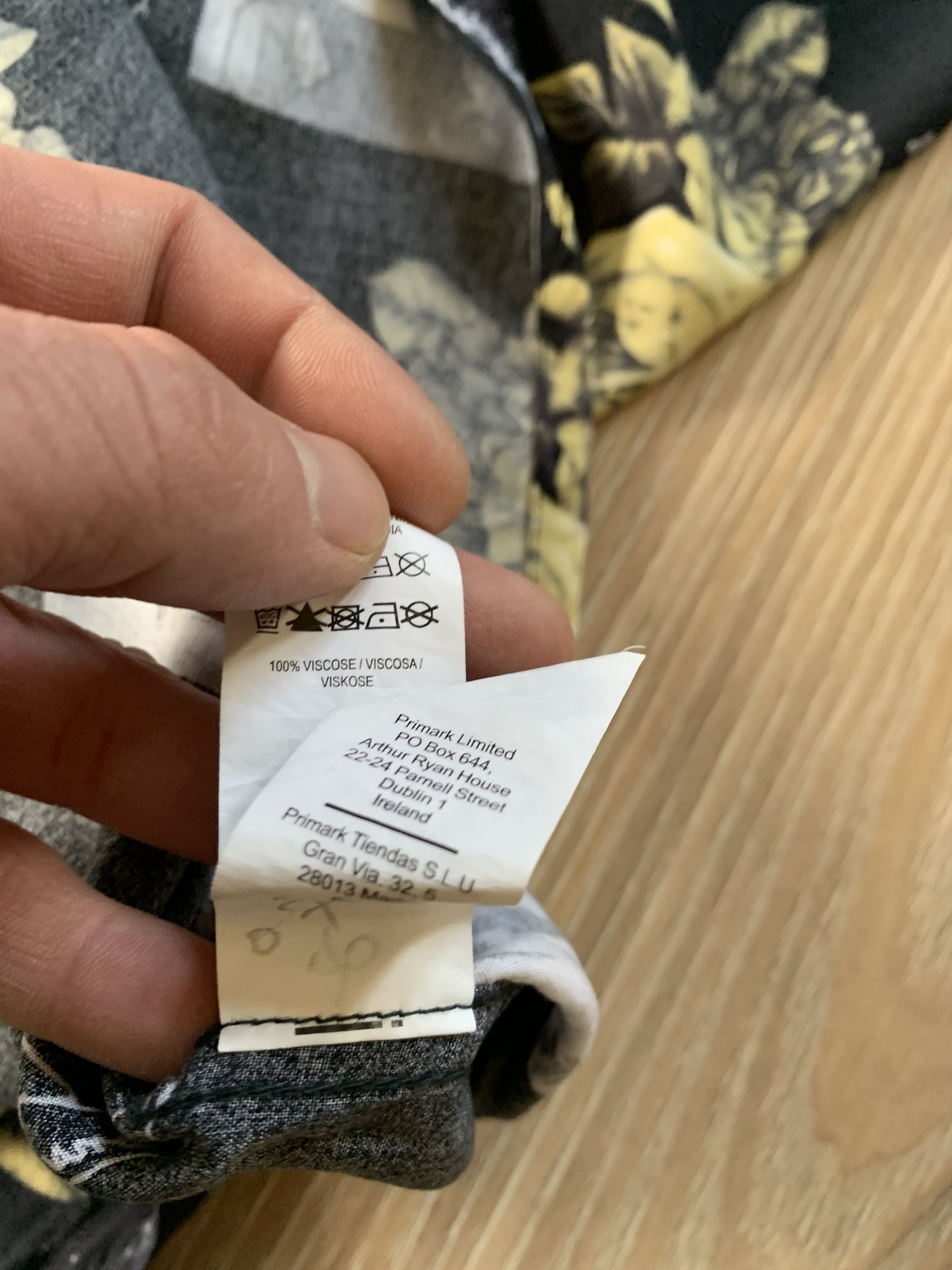Other Primark Light Printed Hawaiian Shirt Size US XL / EU 56 / 4 - 8 Thumbnail