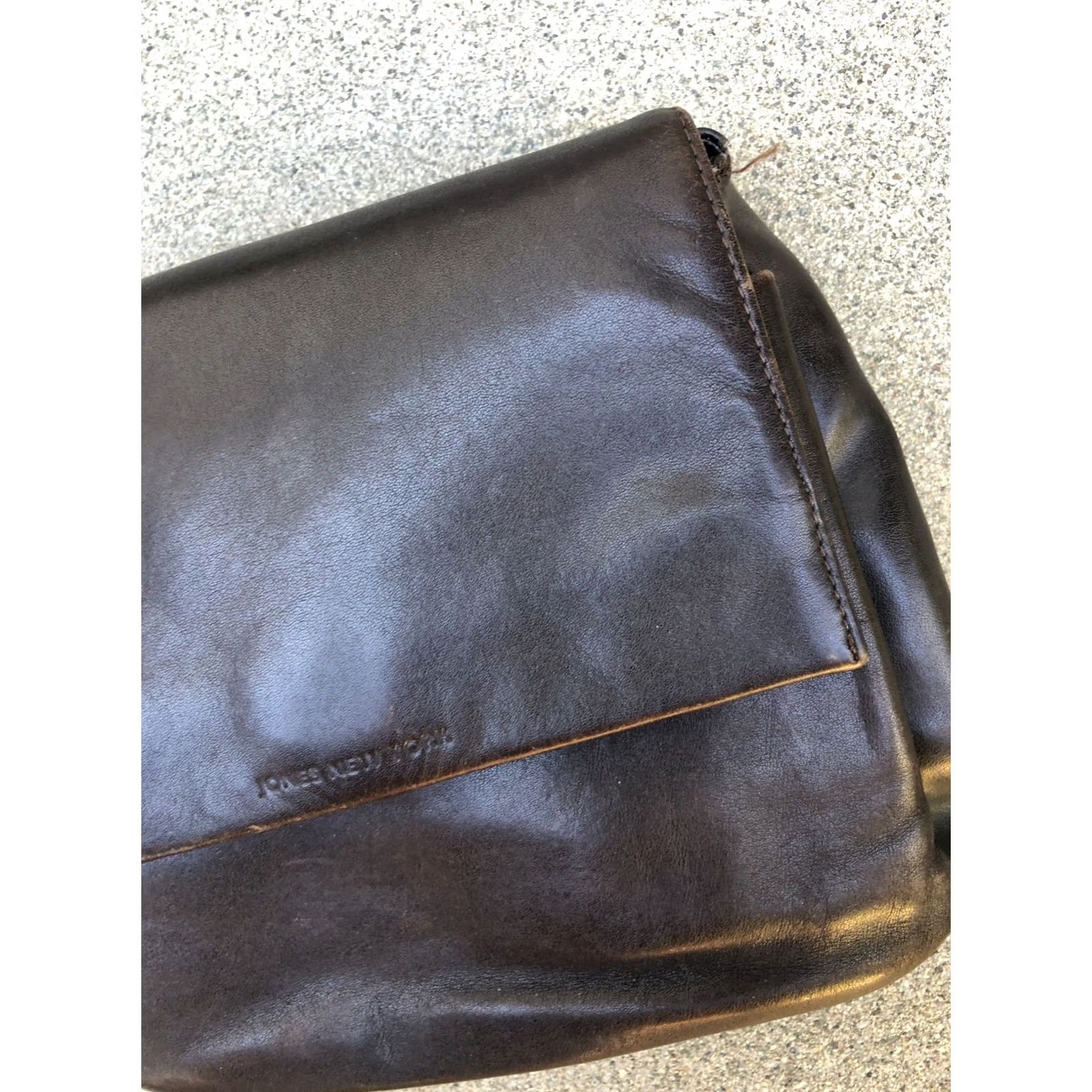 Jones New York JONES NEW YORK Leather Messenger Bag Style Purse Women's Crossbody Black OS? Size ONE SIZE - 3 Thumbnail