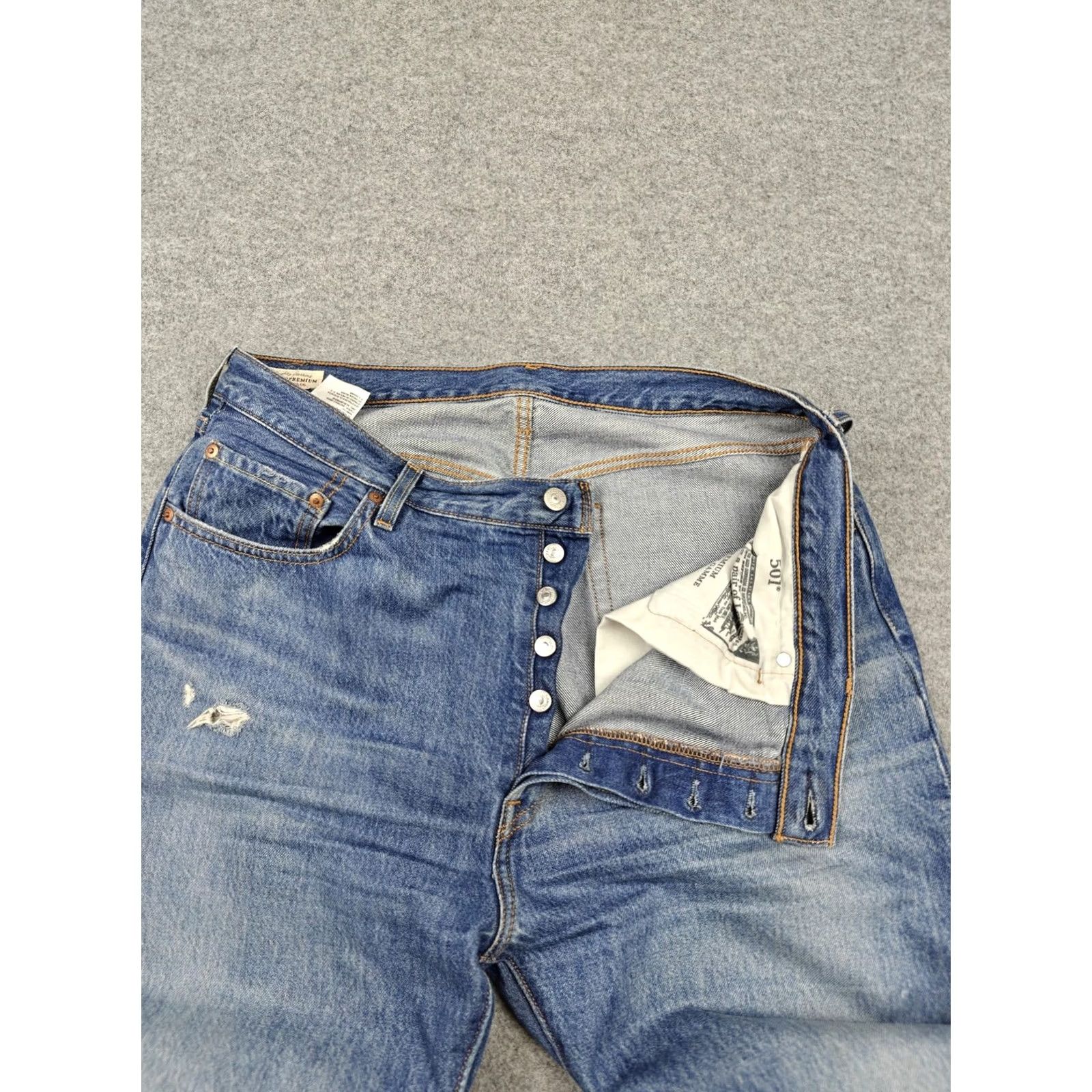 Levi's Levi's 501 Premium Jeans Mens 34x32 Blue Straight Button Fly Distressed Denim Jeans Size US 34 / EU 50 - 2 Thumbnail