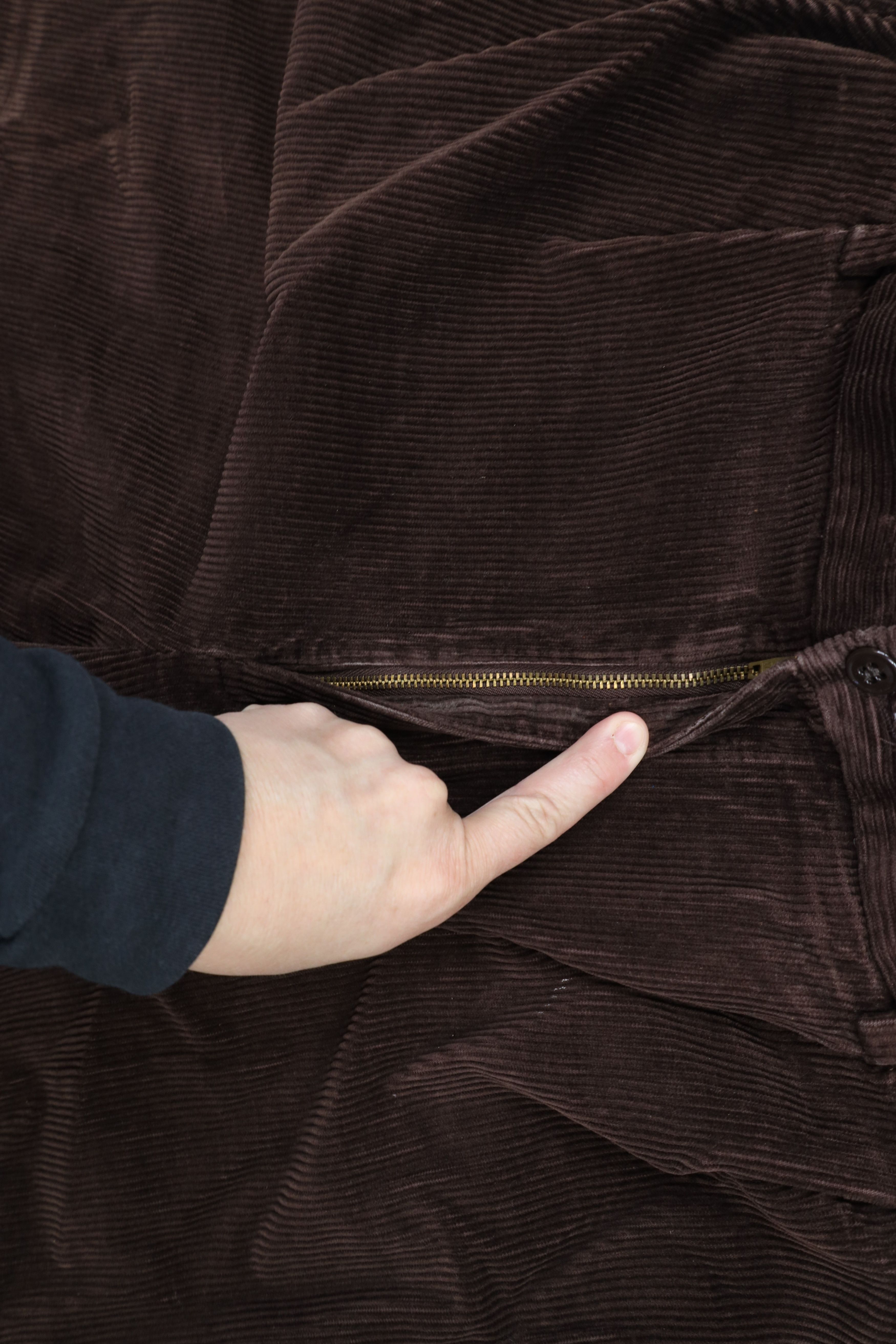 Vintage Vintage 90s Streetwear Pleated Wide Leg Corduroy Pants Size US 42 / EU 58 - 7 Thumbnail
