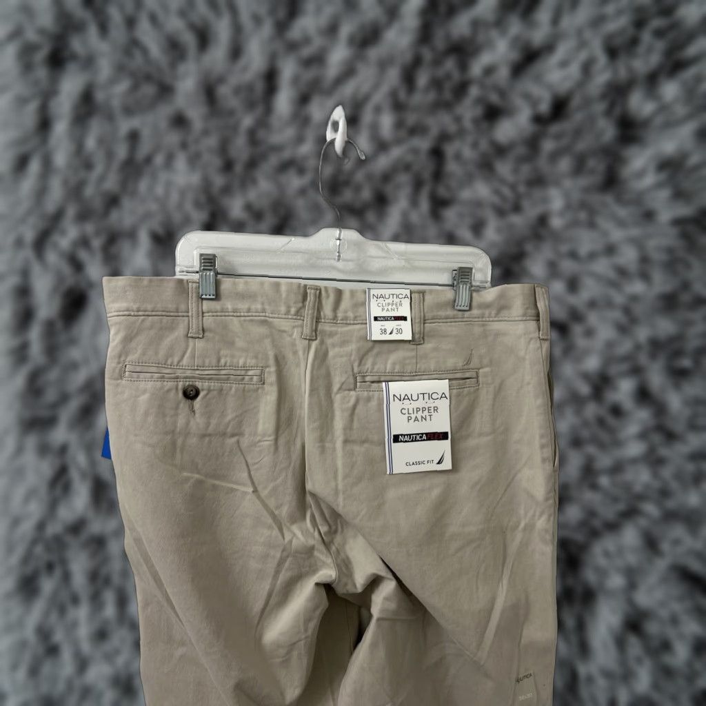 Nautica Nautica Clipper Pants Mens 38x30 Khaki Classic Fit Stretch Trousers bequem? Size US 38 / EU 54 - 1 Thumbnail