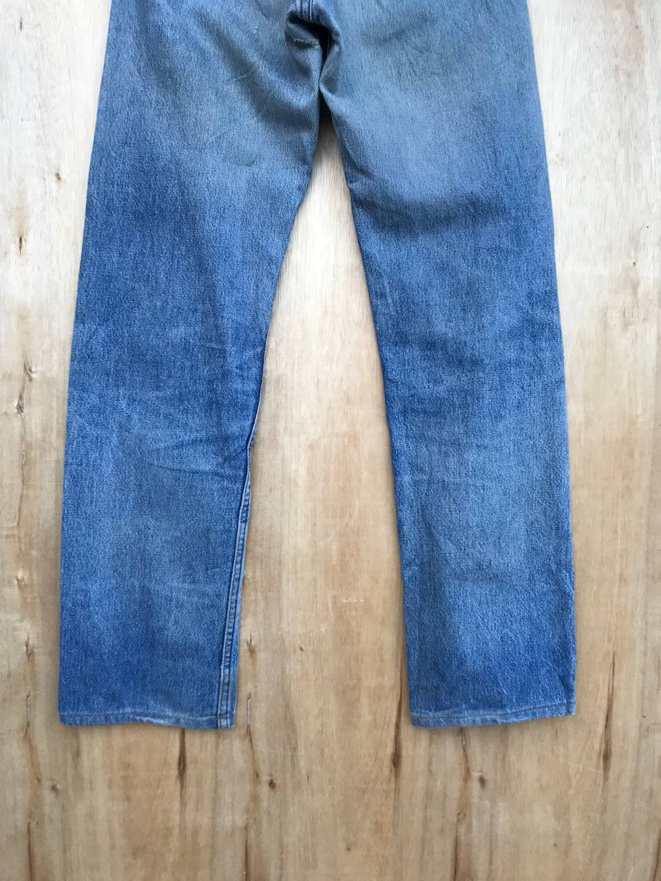 Levi's VINTAGE 1989 LEVIS 501 DISTRESSED JEAN LIGHWASH W27X30 Size US 27 - 12 Thumbnail