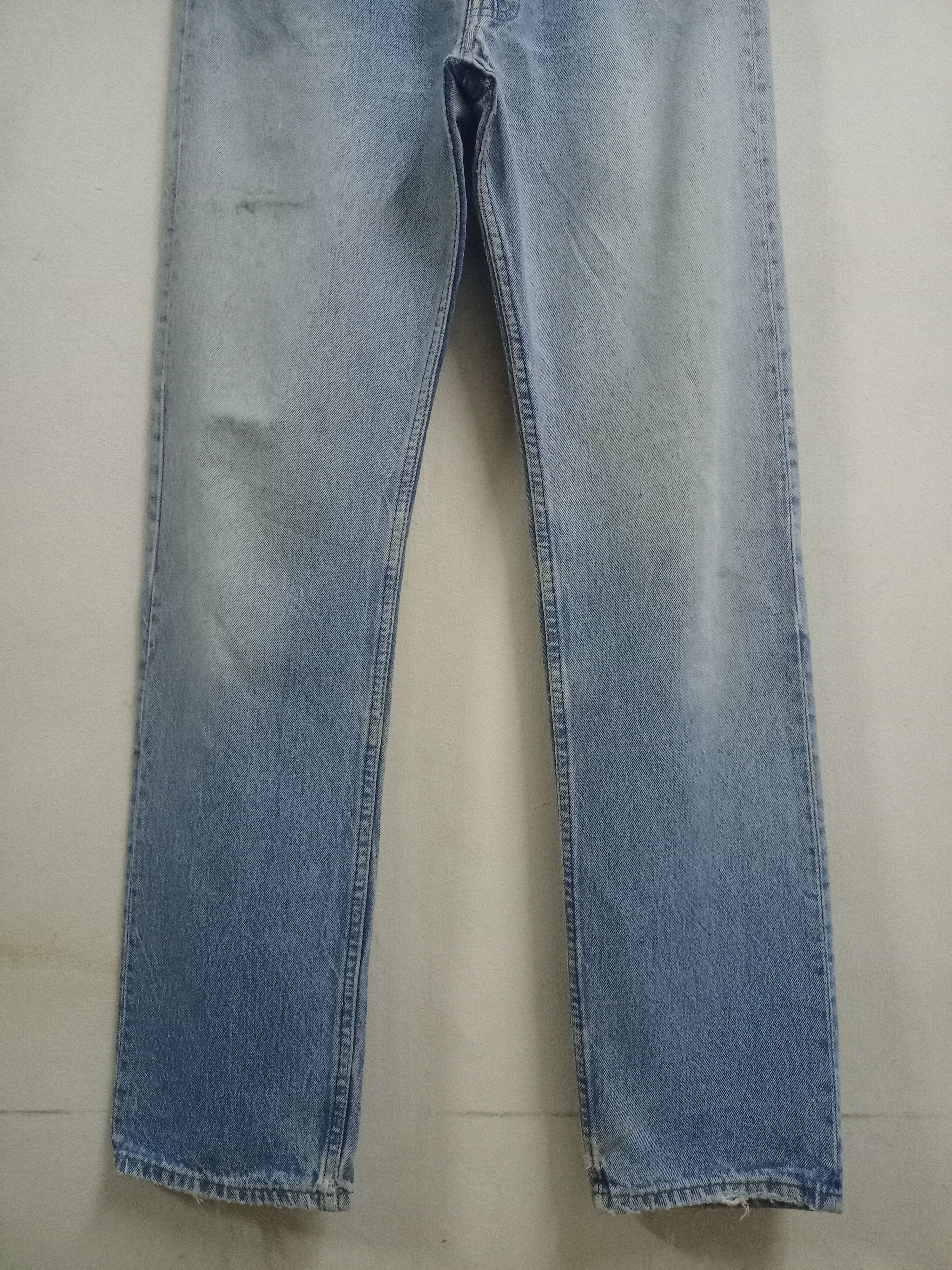 Levi's × Levi's Vintage Clothing Vintage 90s Levis 501 Blue Wash Distressed Jeans Size US 31 - 6 Thumbnail