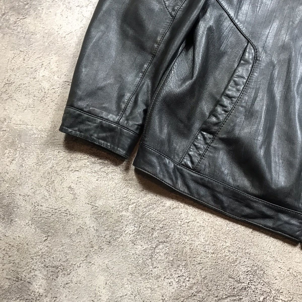 Vintage Vintage Y2K Faded Leather Jacket Streetwear Skate Graphic L Size US L / EU 52-54 / 3 - 4 Thumbnail
