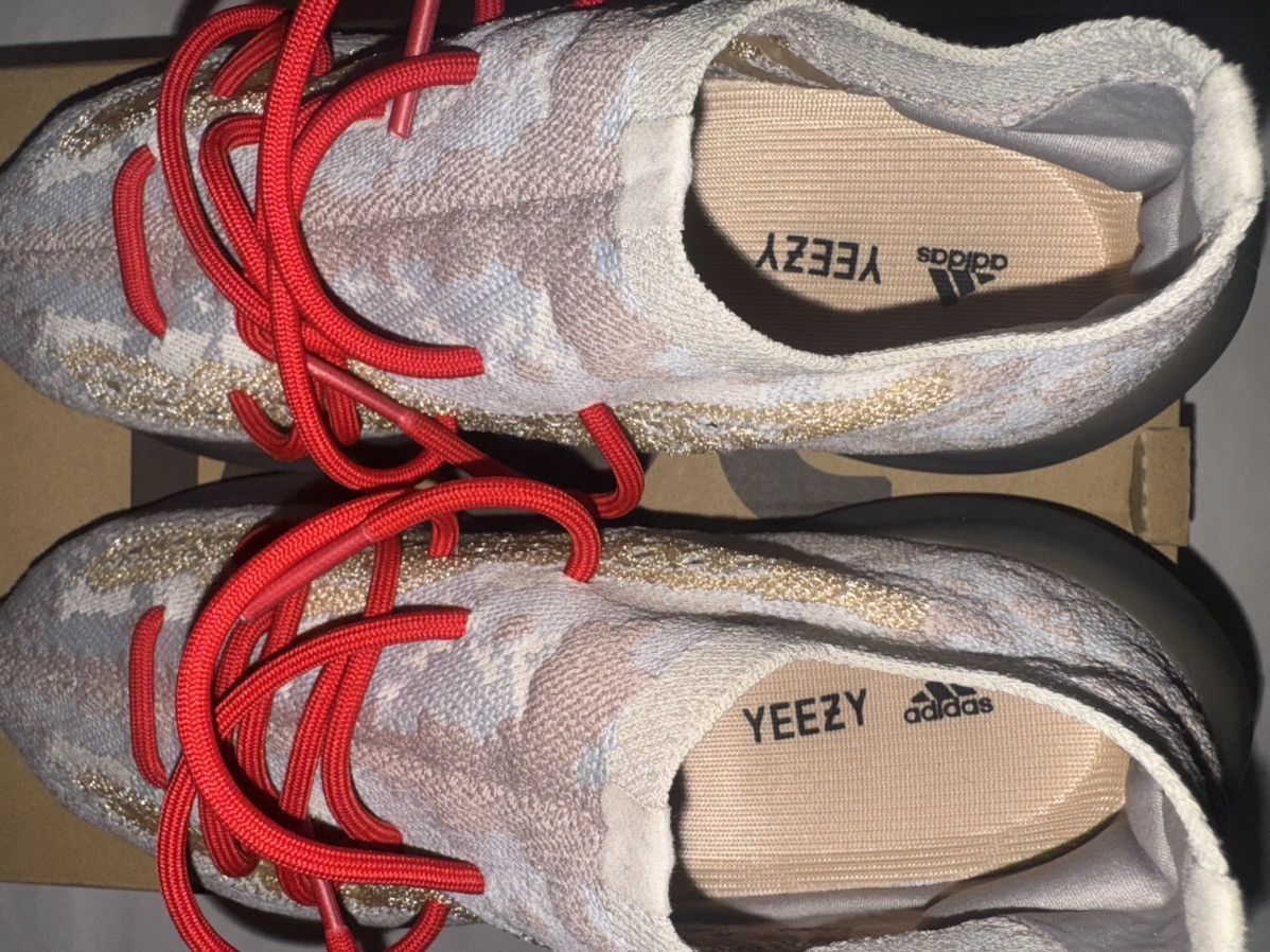 Adidas Adidas Yeezy 380 Pepper Sz. 9 (2020) Size US 9 / EU 42 - 4 Thumbnail