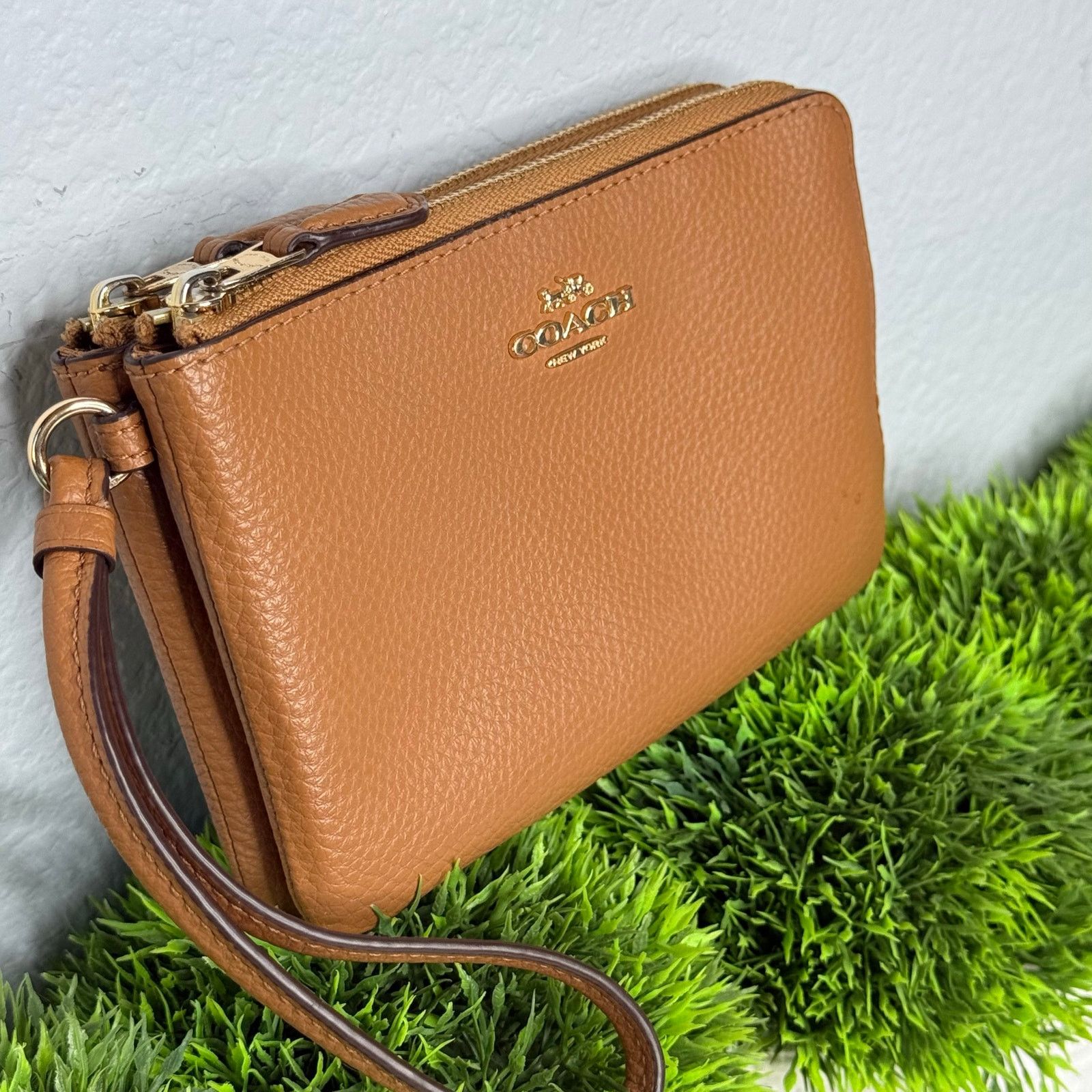 Coach Coach Double Corner Zip Wristlet In Polished Pebble Leather Size ONE SIZE - 6 Thumbnail