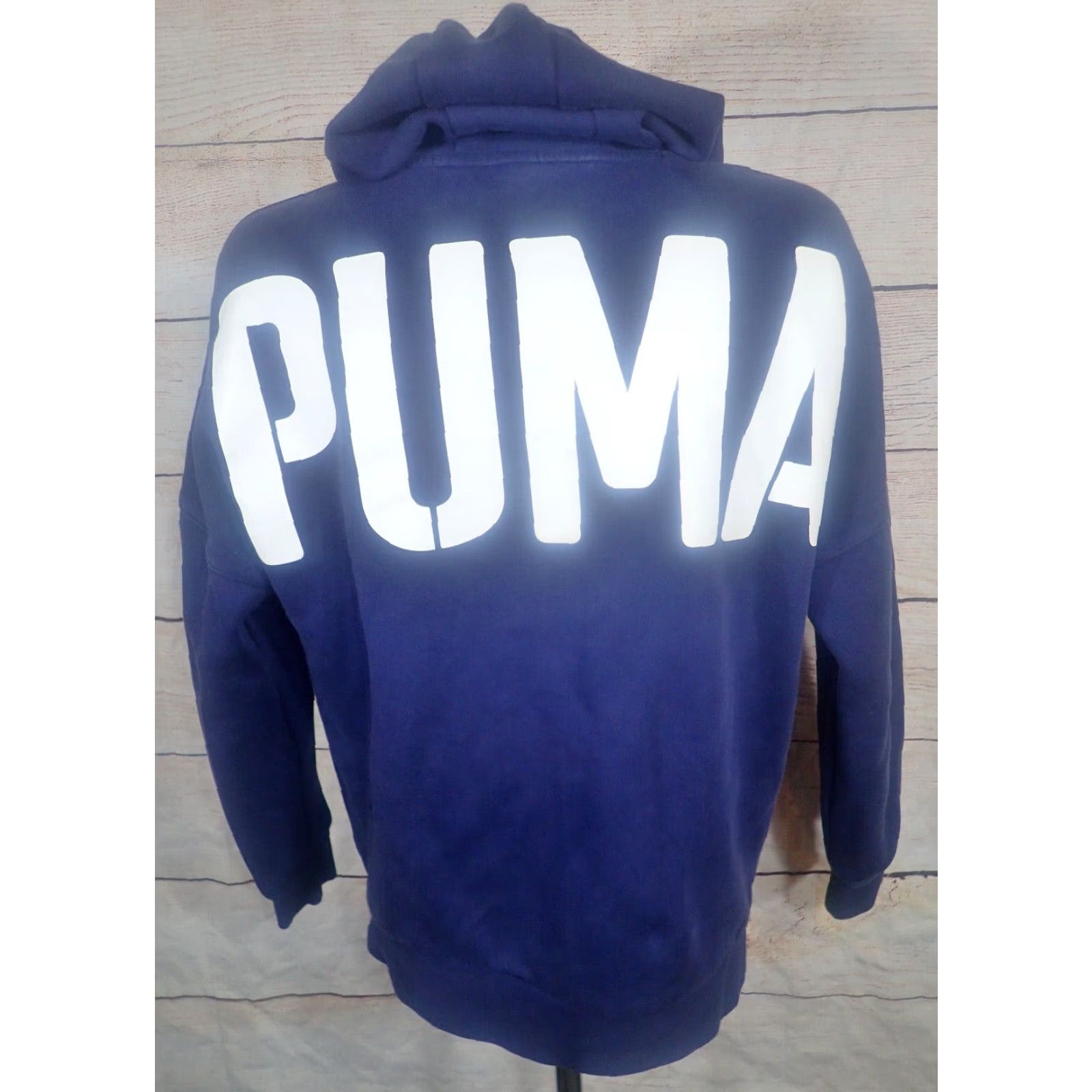 Puma VINTAGE PUMA Navy Blue Huge Spell Out Logo Pullover Hoodie Sweatshirt Mens M Navy Pullover Hoodie Logo 90s/2000s Mens Clothing Size US M / EU 48-50 / 2 - 4 Thumbnail