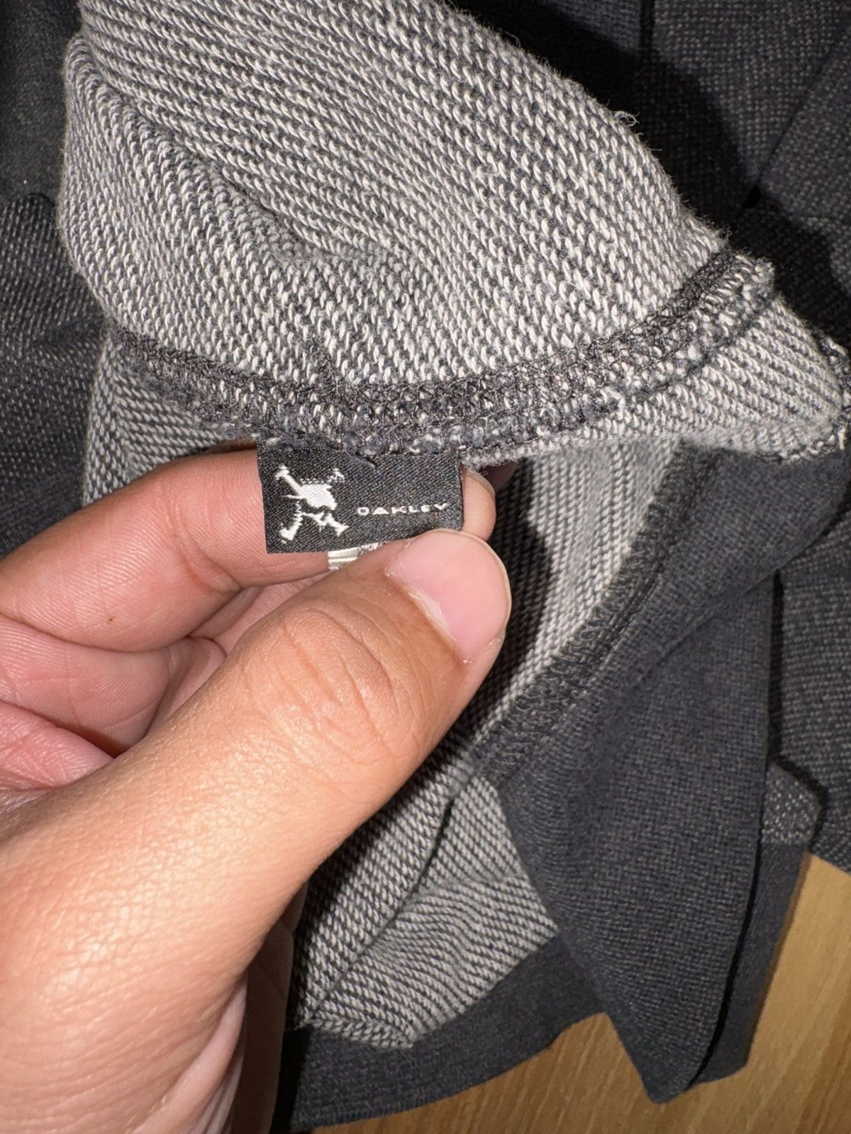 Oakley Vintage Oakley Graphic Logo Hoodie Grey/Black Marl - Size L Size US L / EU 52-54 / 3 - 9 Thumbnail
