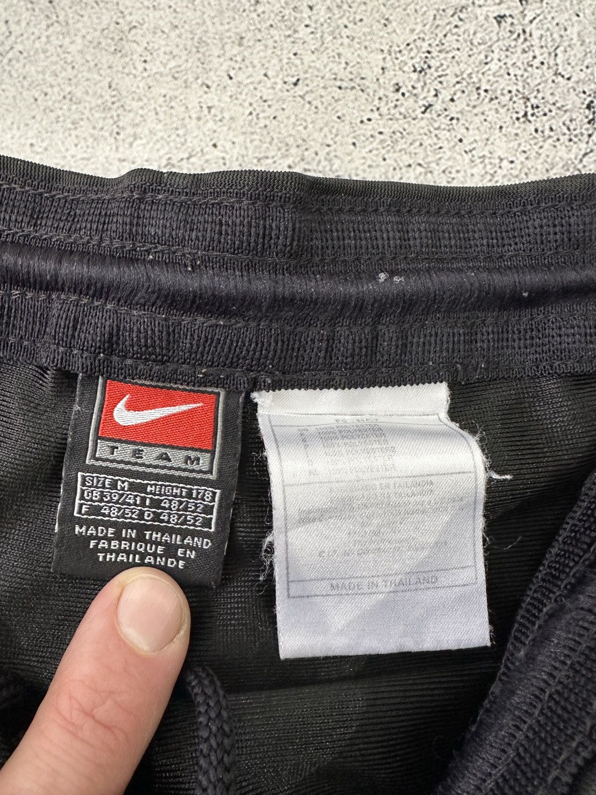 Nike Vintage Nike shorts 90s Size US 32 / EU 48 - 4 Thumbnail
