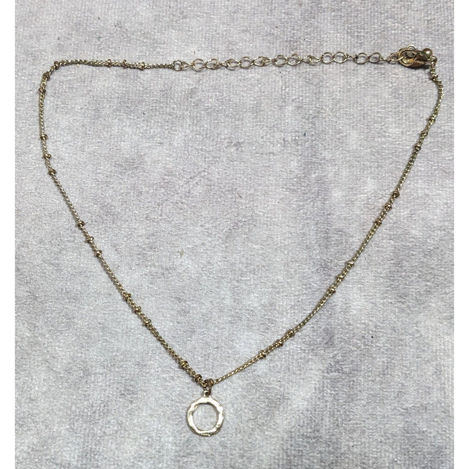 Other Minimalist Gold Tone Textured Open Circle Pendant Necklace Size ONE SIZE - 6 Thumbnail