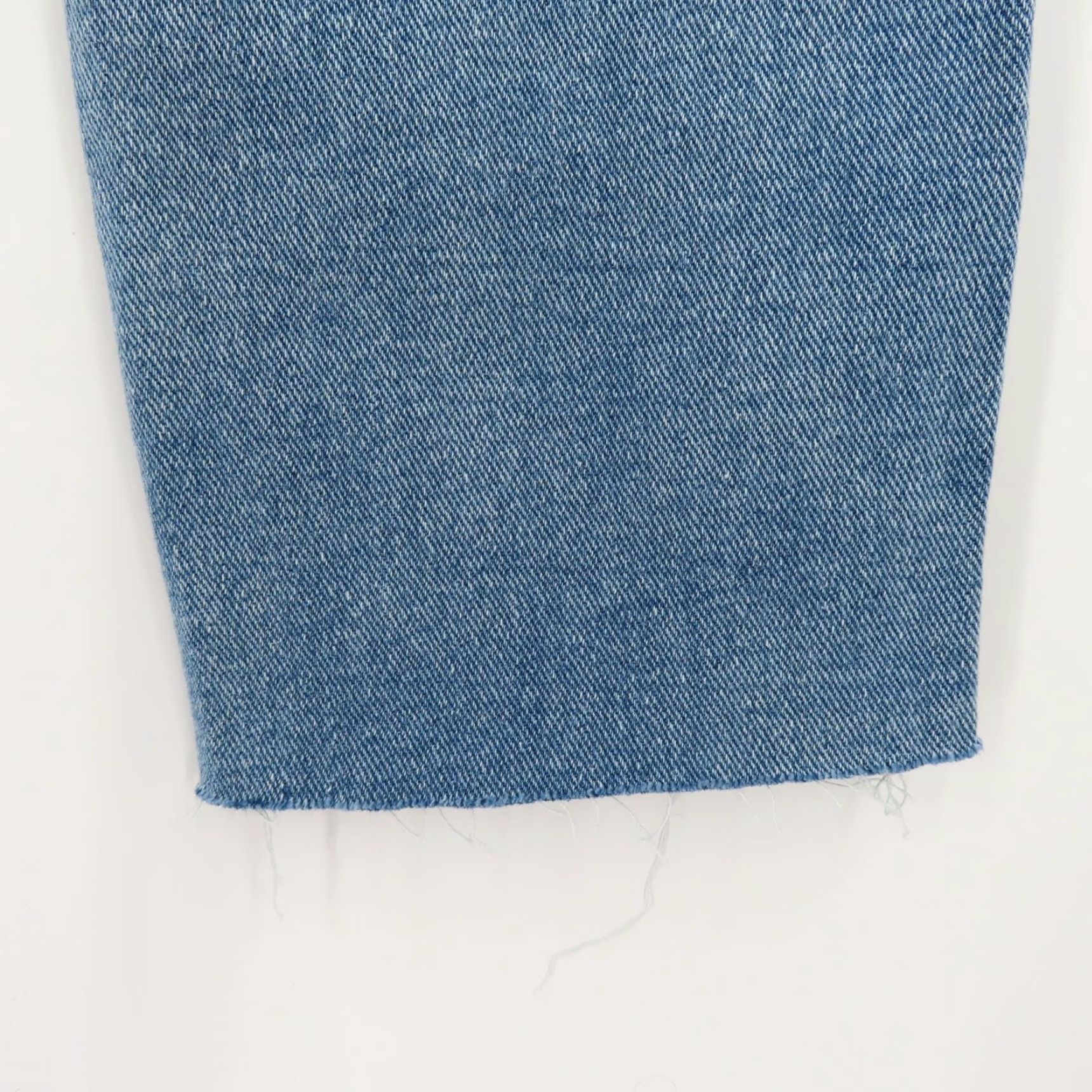 Vintage Time and Tru Jeans Women 6 High Rise Distressed Raw Hem Whiskered Blue Denim NEW Size 28" / US 6 / IT 42 - 5 Thumbnail
