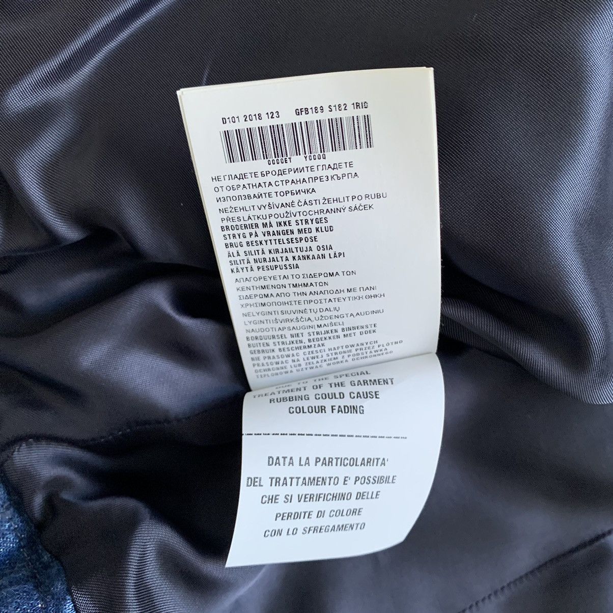 Prada FW2018 Swarovski Crystal Embellished Denim Trucker Jacket Size US M / EU 48-50 / 2 - 11 Thumbnail