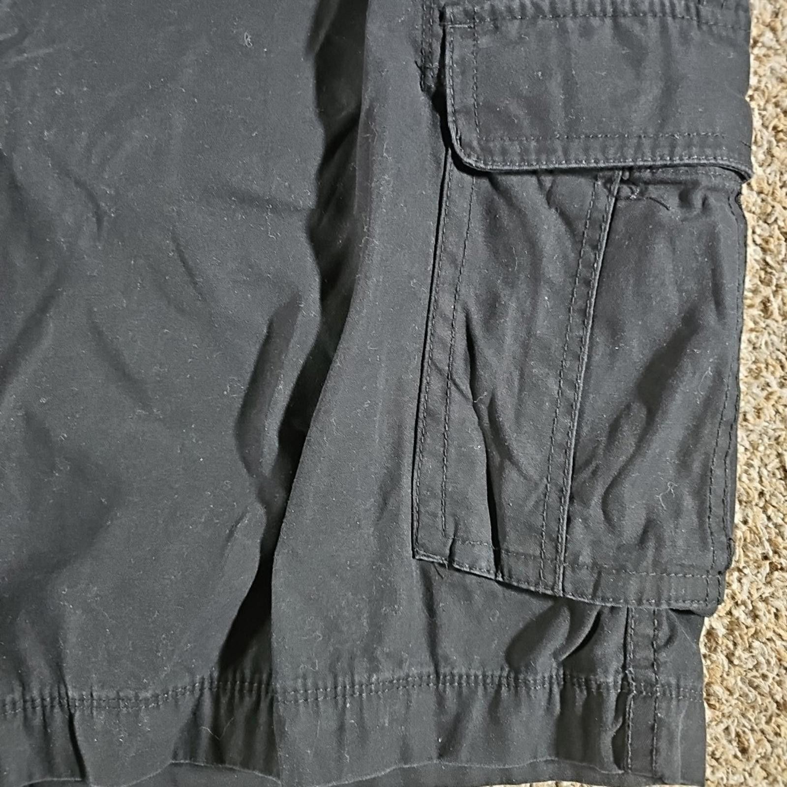 Arizona Jean Co. Arizona Jeans Sz 48 Black Cargo Shorts Size US 44 / EU 60 - 2 Thumbnail