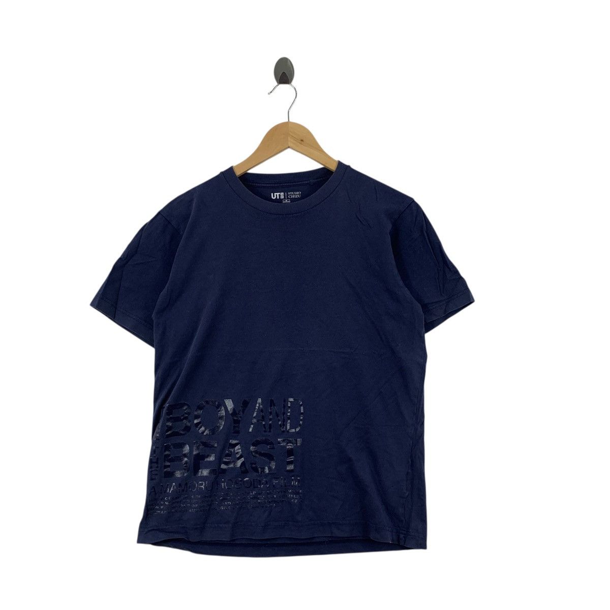 Band Tees ANIME x UNIQLO The Boy & The Beast Studio Chizu Tee Shirt Size US M / EU 48-50 / 2 - 3 Thumbnail