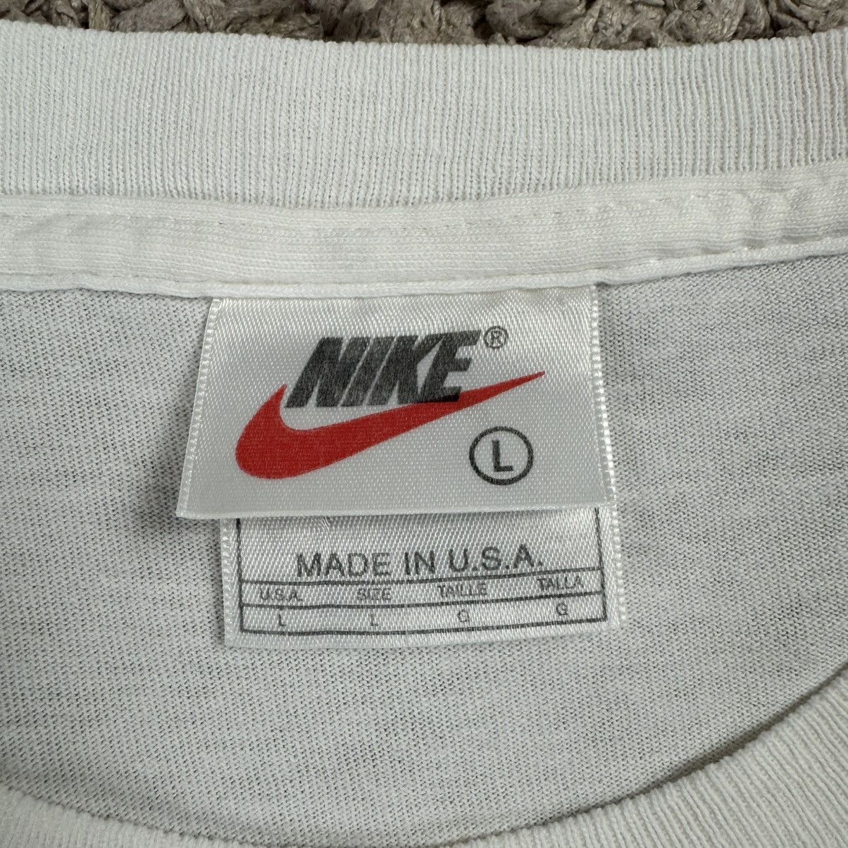 Nike Vintage Nike USA One Star 96 Centre Swoosh T-shirt Size US L / EU 52-54 / 3 - 20 Thumbnail