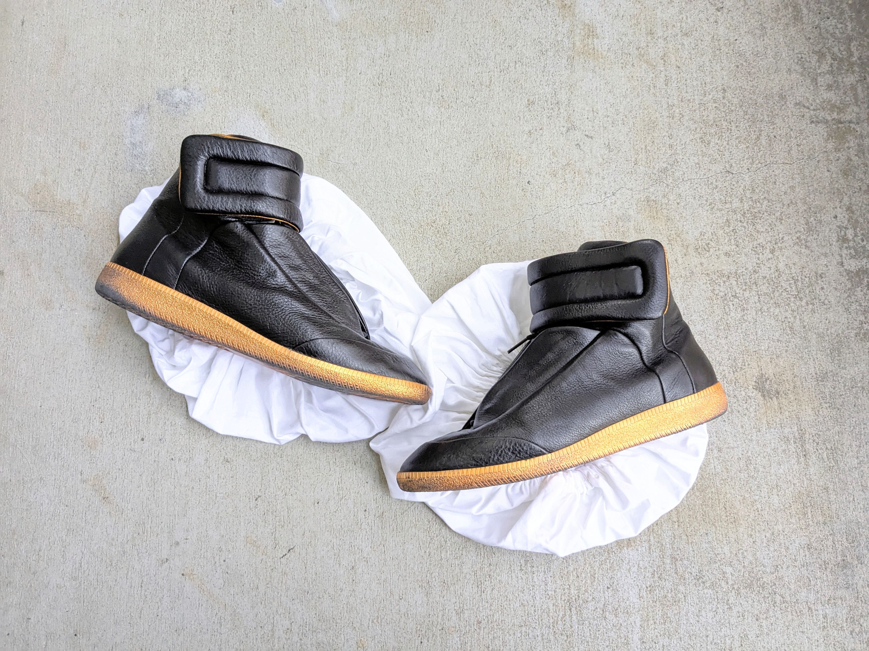 Maison Margiela Future Black Gold 10 43 High Tops Leather Shoes, Men's