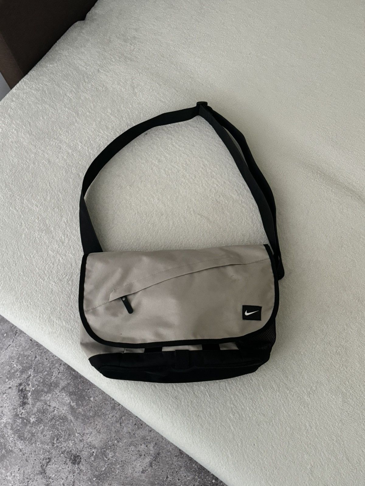 Nike Streetwear Vintage Vintage Nike Cordura Y2K crossbody messenger bag Grailed