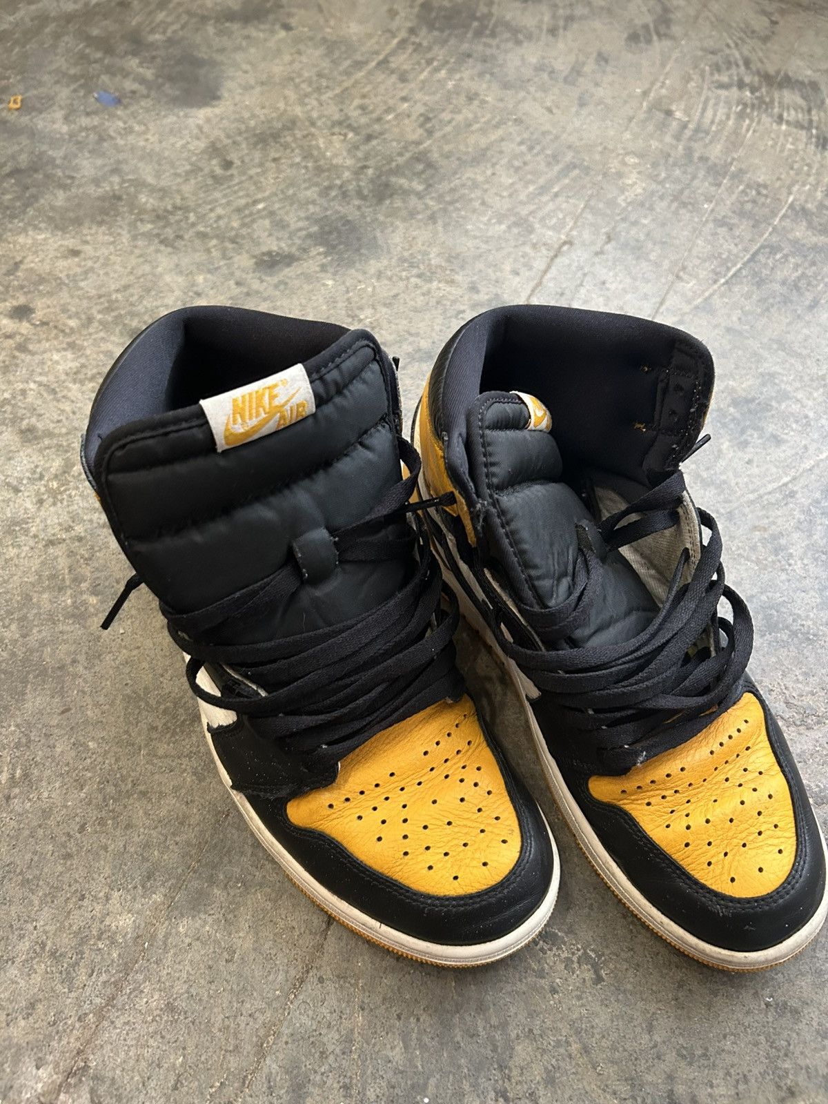 Jordan Brand Air Jordan 1 Retro High OG “Taxi” – Size 10 Size US 10 / EU 43 - 3 Thumbnail