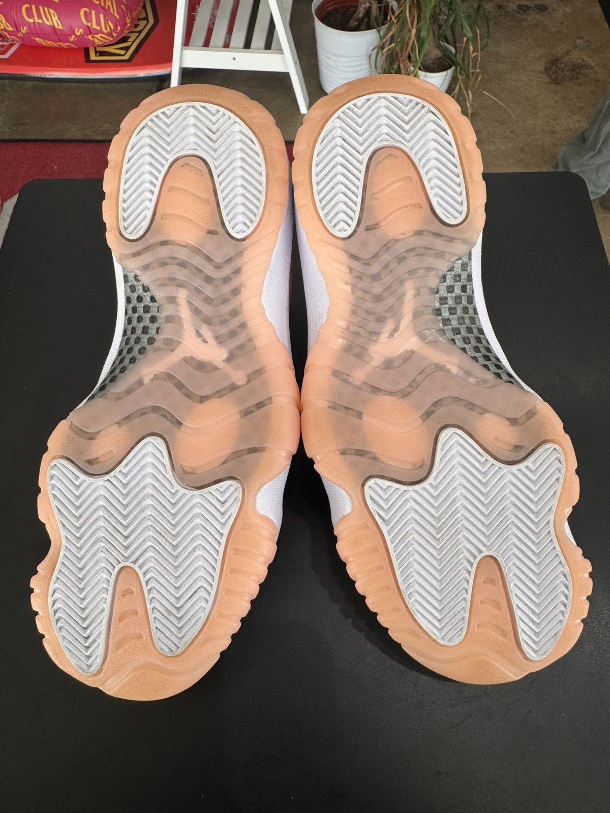 Jordan Brand Air Jordan 11 Low Legend Pink Size 9W/7.5M (2024) Size US 7.5 / EU 40-41 - 8 Thumbnail