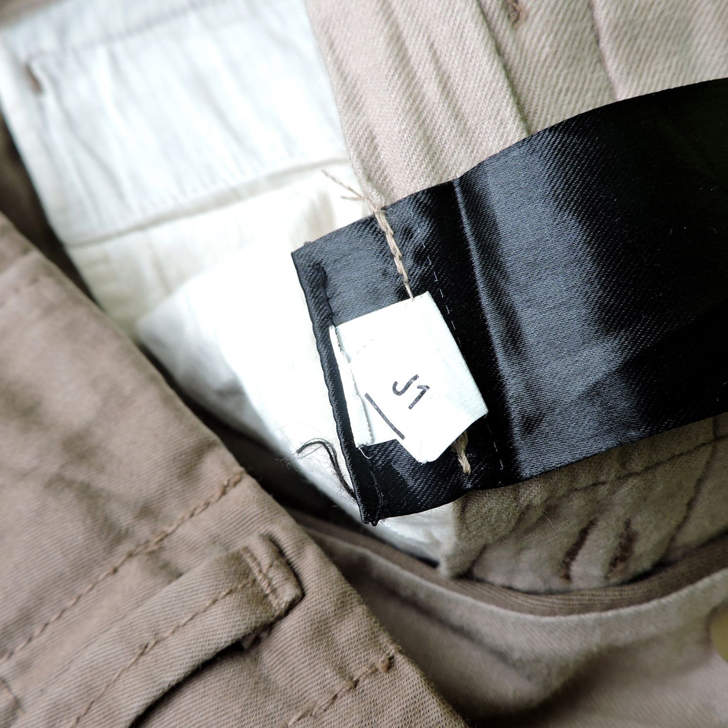 Jil Sander × Uniqlo UNIQLO X JIL SANDER +J BUCKLE BACK LONG PANTS Size US 34 / EU 50 - 6 Thumbnail