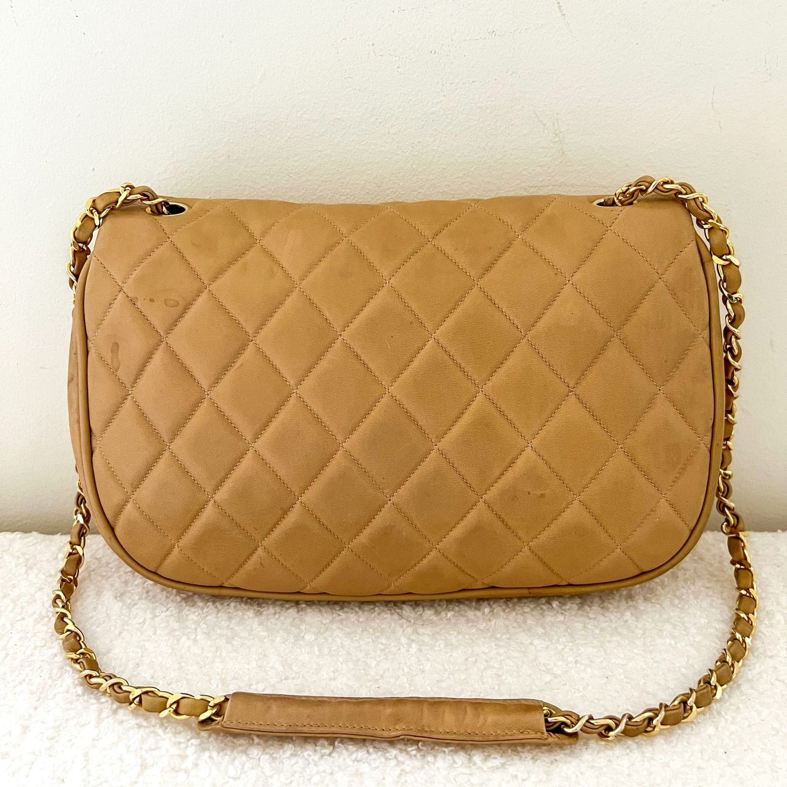 Chanel CHANEL Vintage Beige Quilted Lambskin Half Moon Flap Bag Size ONE SIZE - 3 Thumbnail