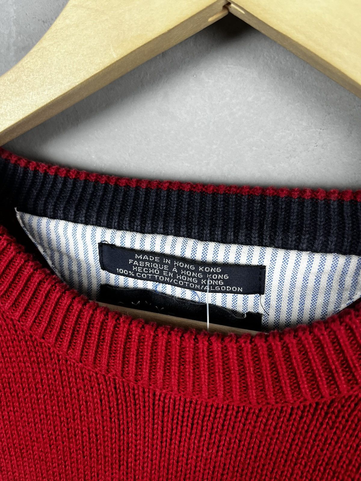 Tommy Hilfiger Tommy Hilfiger big logo sweater vintage usa 90s Size US L / EU 52-54 / 3 - 6 Thumbnail