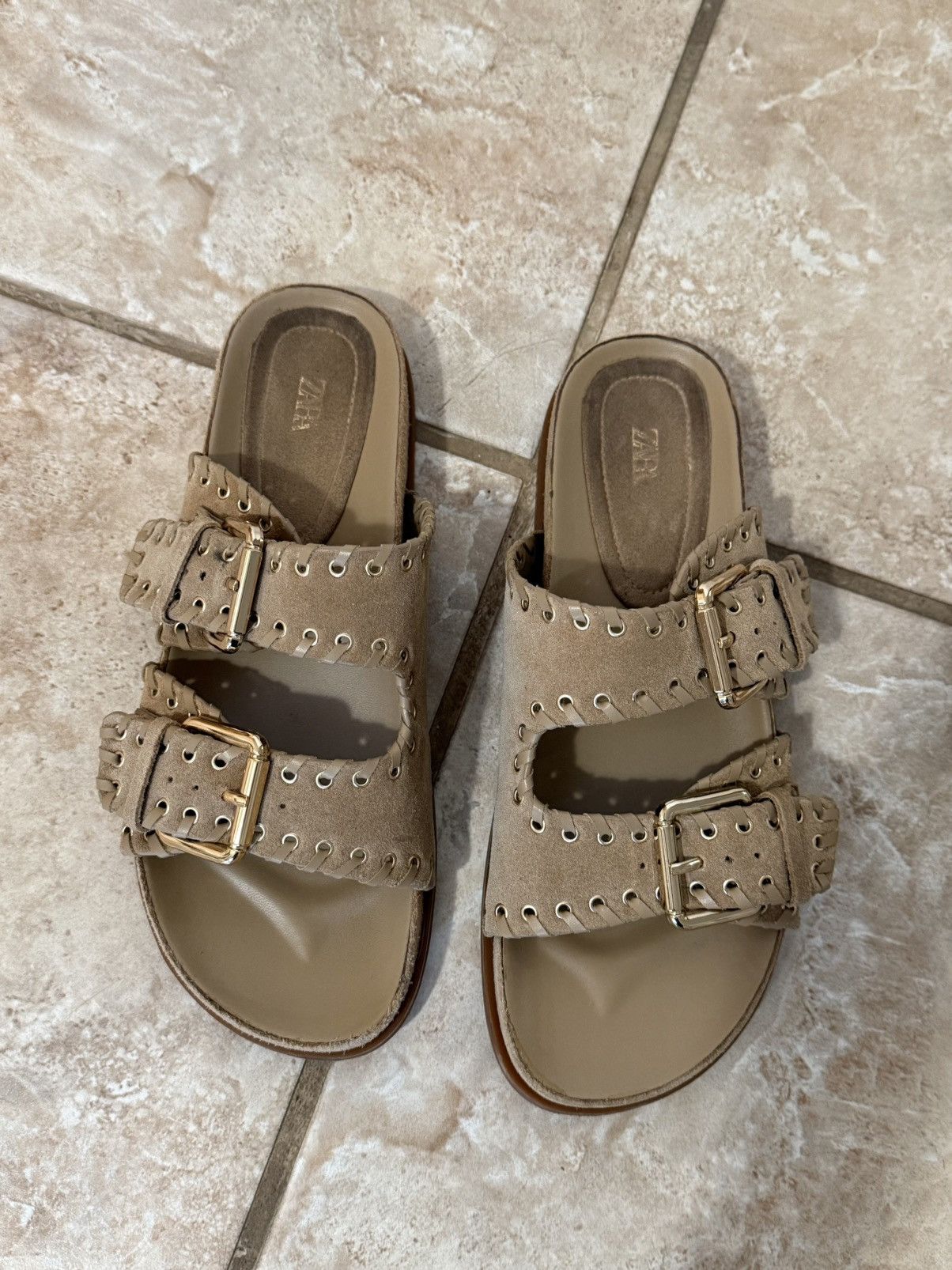 Zara Zara suede flat Sandals Size US 9 / IT 39 - 1 Thumbnail